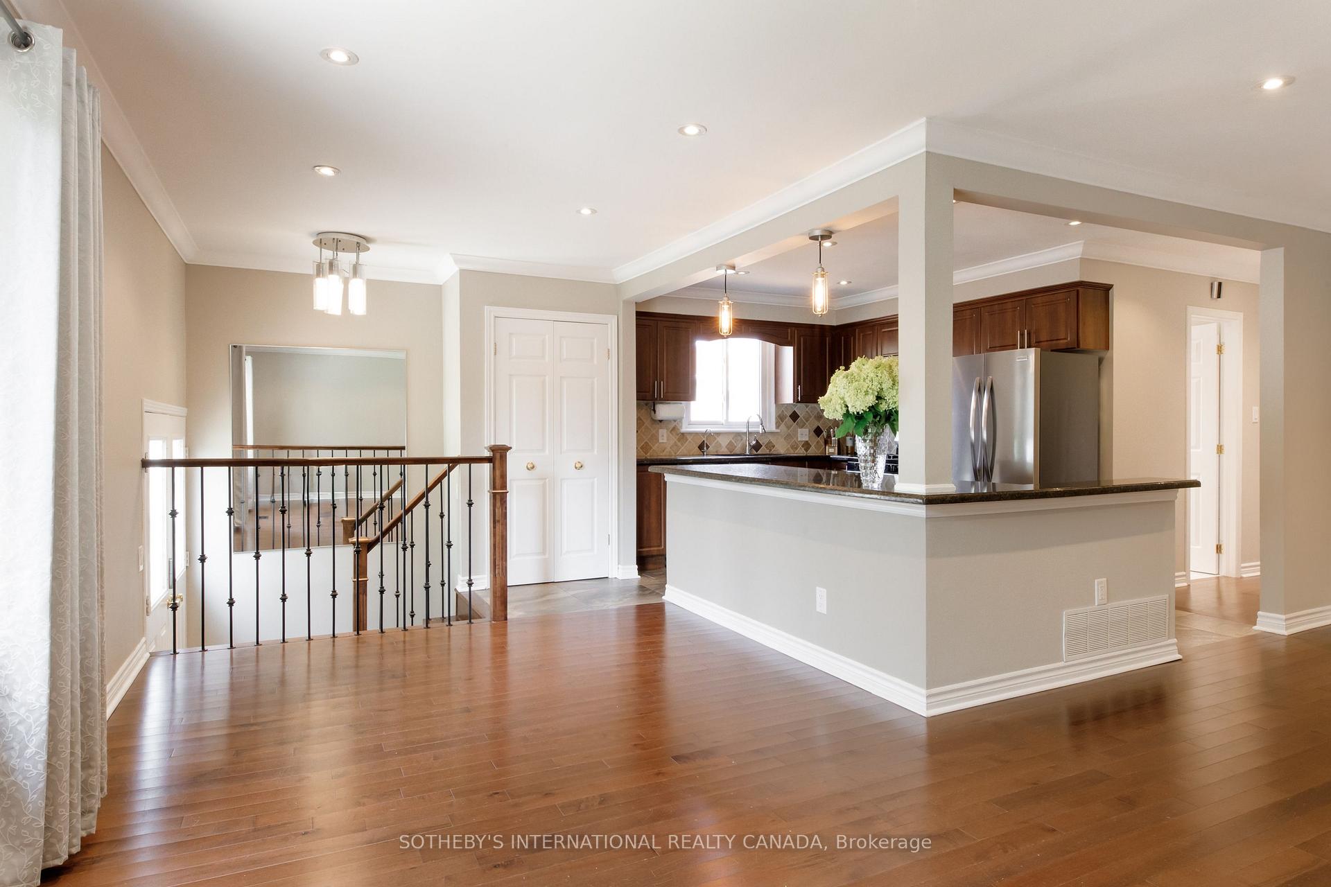 Photo 7 of Unit Upper, 2694 Constable Road, Mississauga, Clarkson — HOMEH