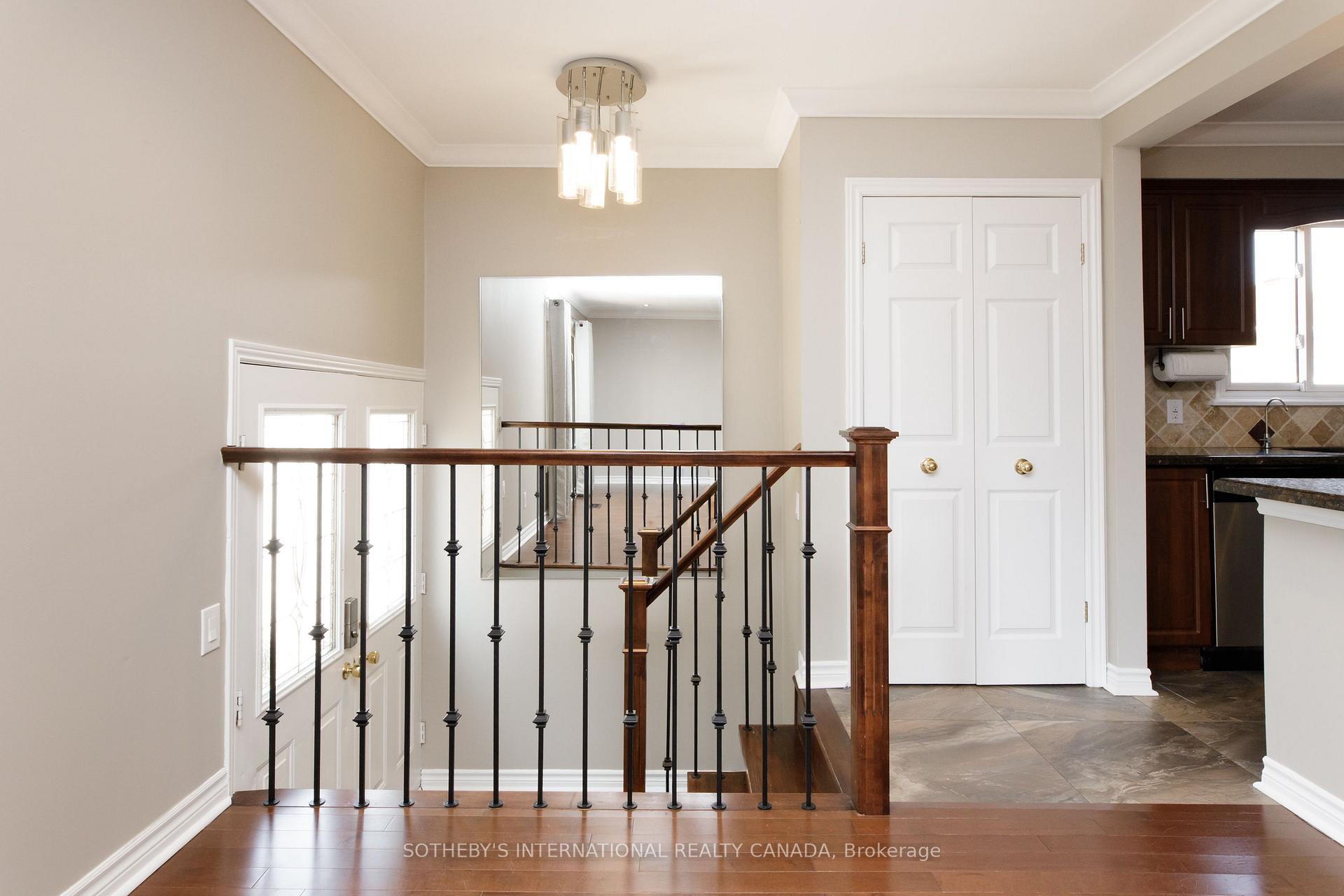 Photo 13 of Unit Upper, 2694 Constable Road, Mississauga, Clarkson — HOMEH