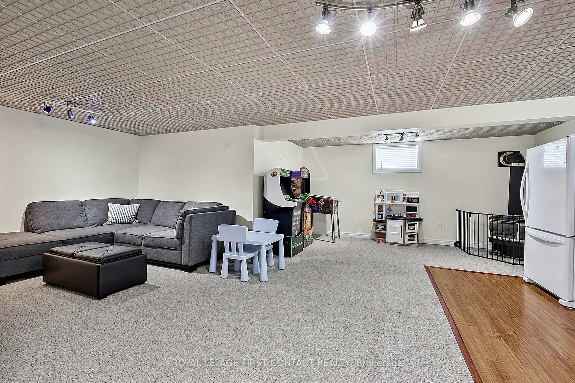 Photo 20 of 14 Hunter Court, Springwater, Elmvale — HOMEH
