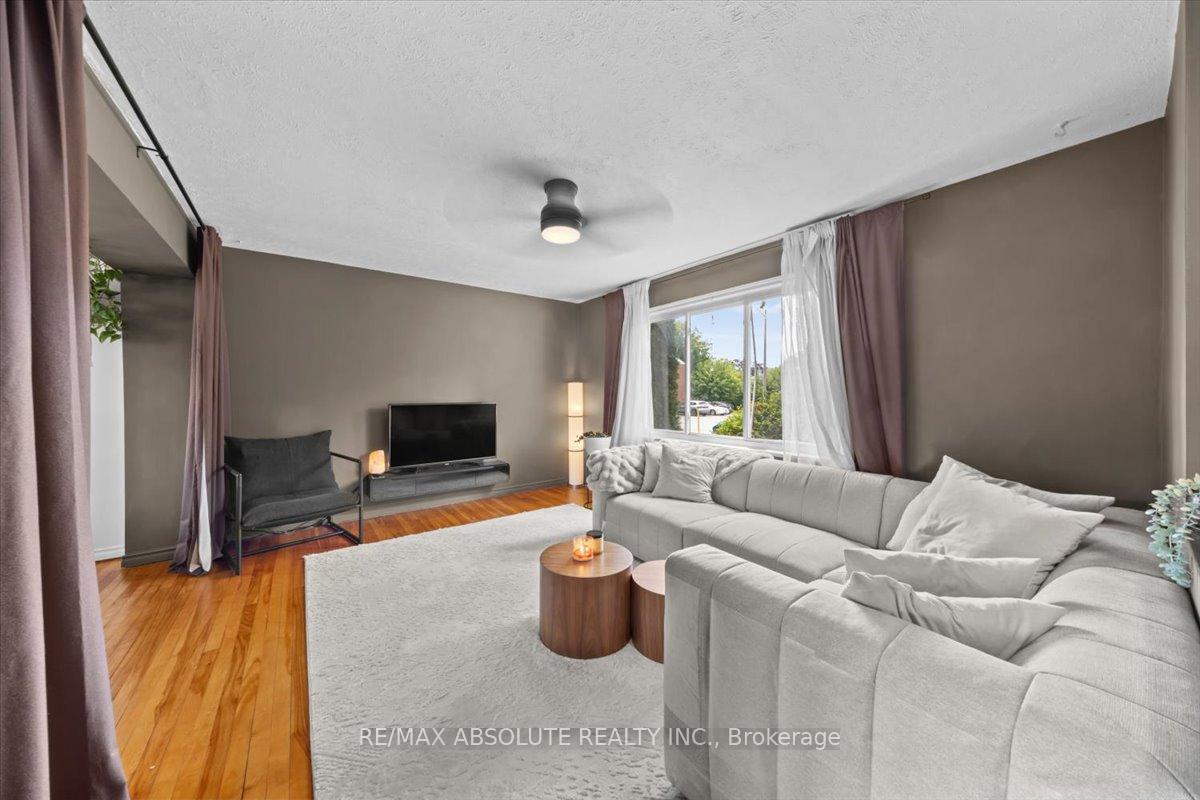 Photo 4 of 791 Borthwick Avenue, Ottawa, Castle Heights/Rideau High — HOMEH