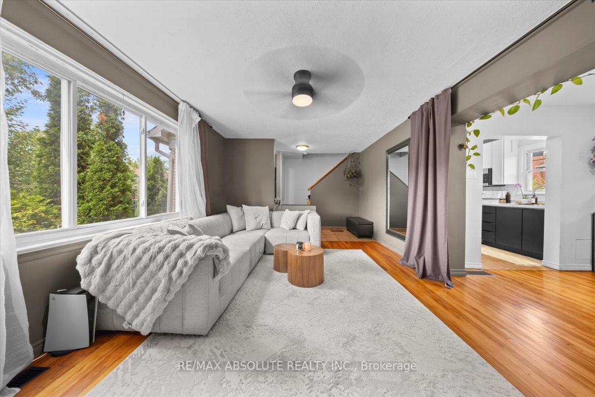 Photo 7 of 791 Borthwick Avenue, Ottawa, Castle Heights/Rideau High — HOMEH