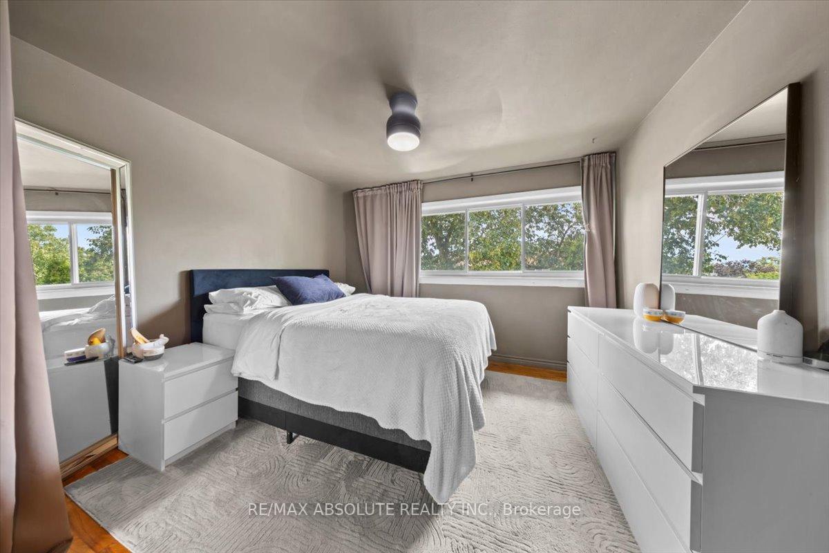 Photo 16 of 791 Borthwick Avenue, Ottawa, Castle Heights/Rideau High — HOMEH