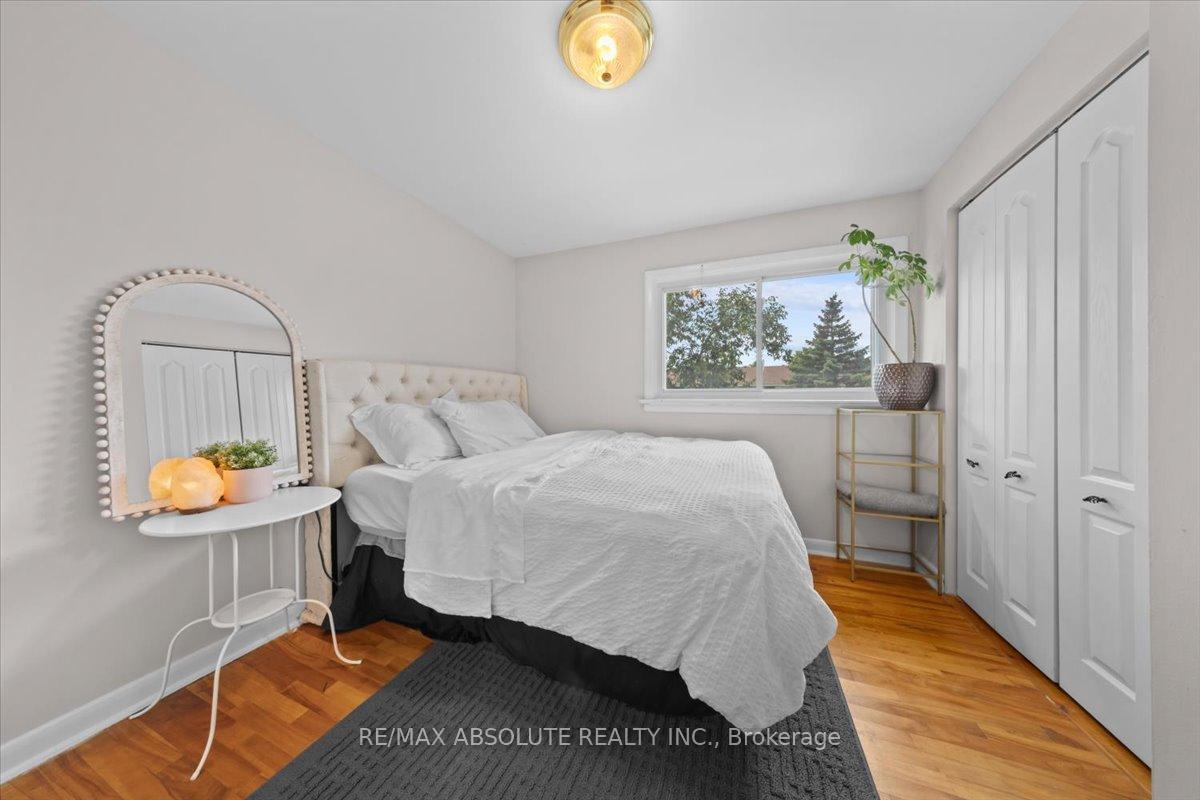 Photo 19 of 791 Borthwick Avenue, Ottawa, Castle Heights/Rideau High — HOMEH