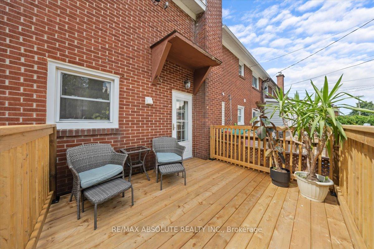 Photo 23 of 791 Borthwick Avenue, Ottawa, Castle Heights/Rideau High — HOMEH