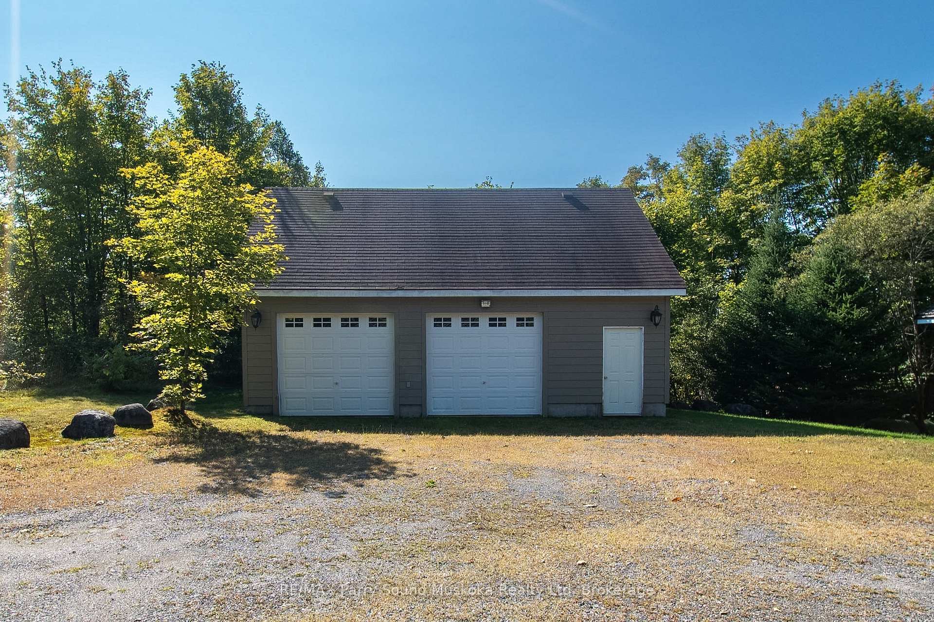 Photo 61 of 587 Centre Road, McKellar — HOMEH