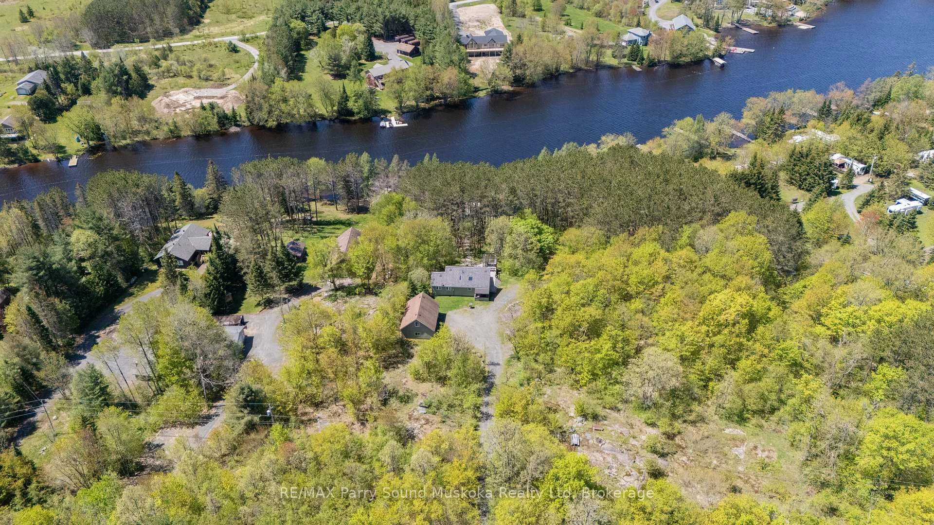 Photo 2 of 587 Centre Road, McKellar — HOMEH
