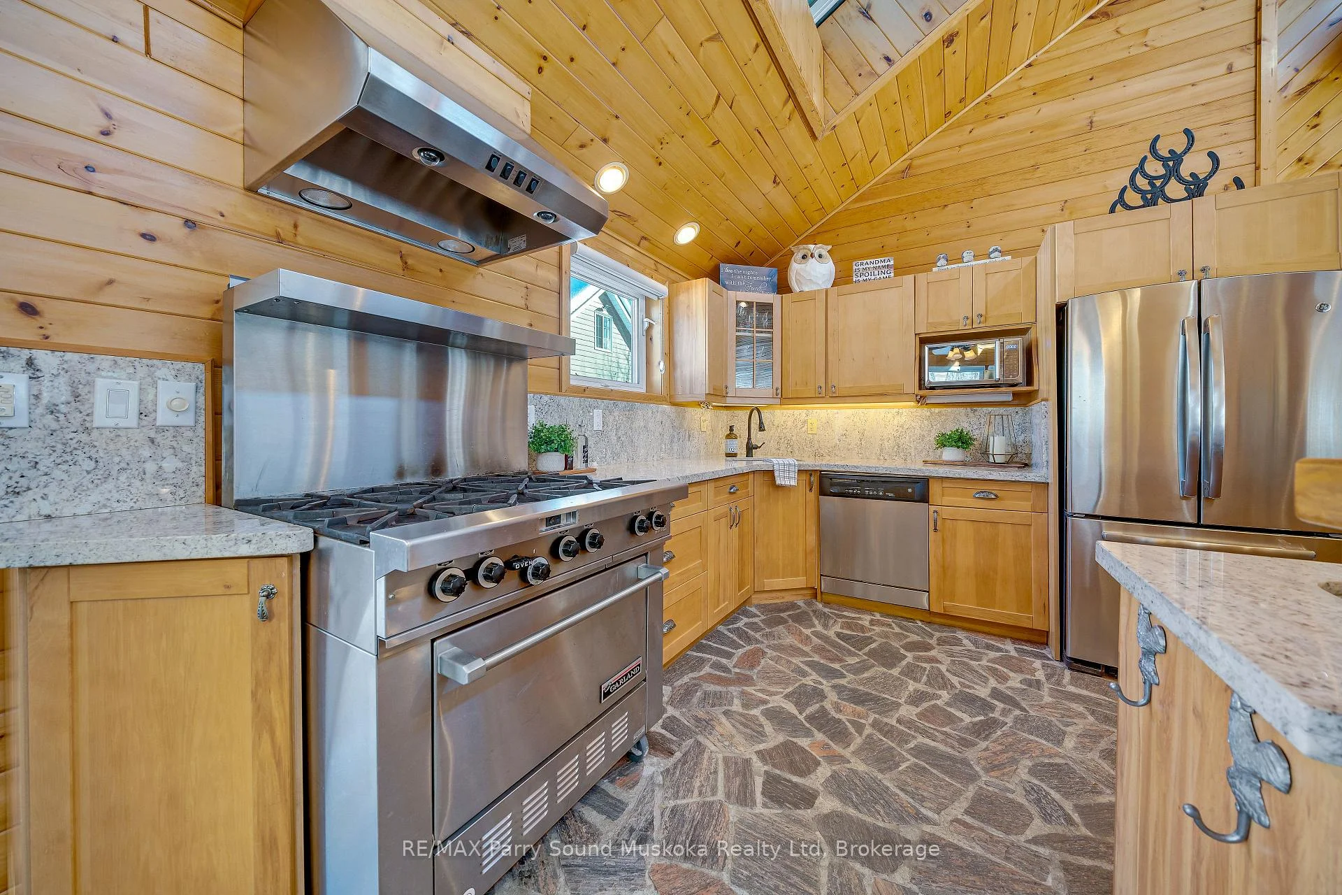 Photo 32 of 587 Centre Road, McKellar — HOMEH