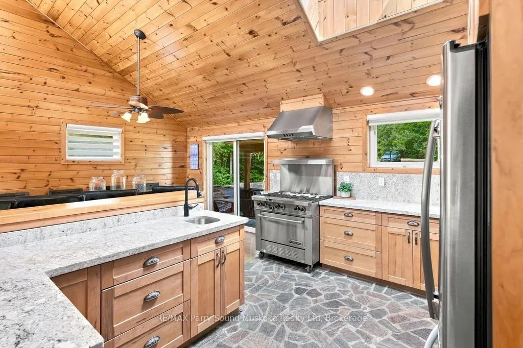 Photo 53 of 587 Centre Road, McKellar — HOMEH