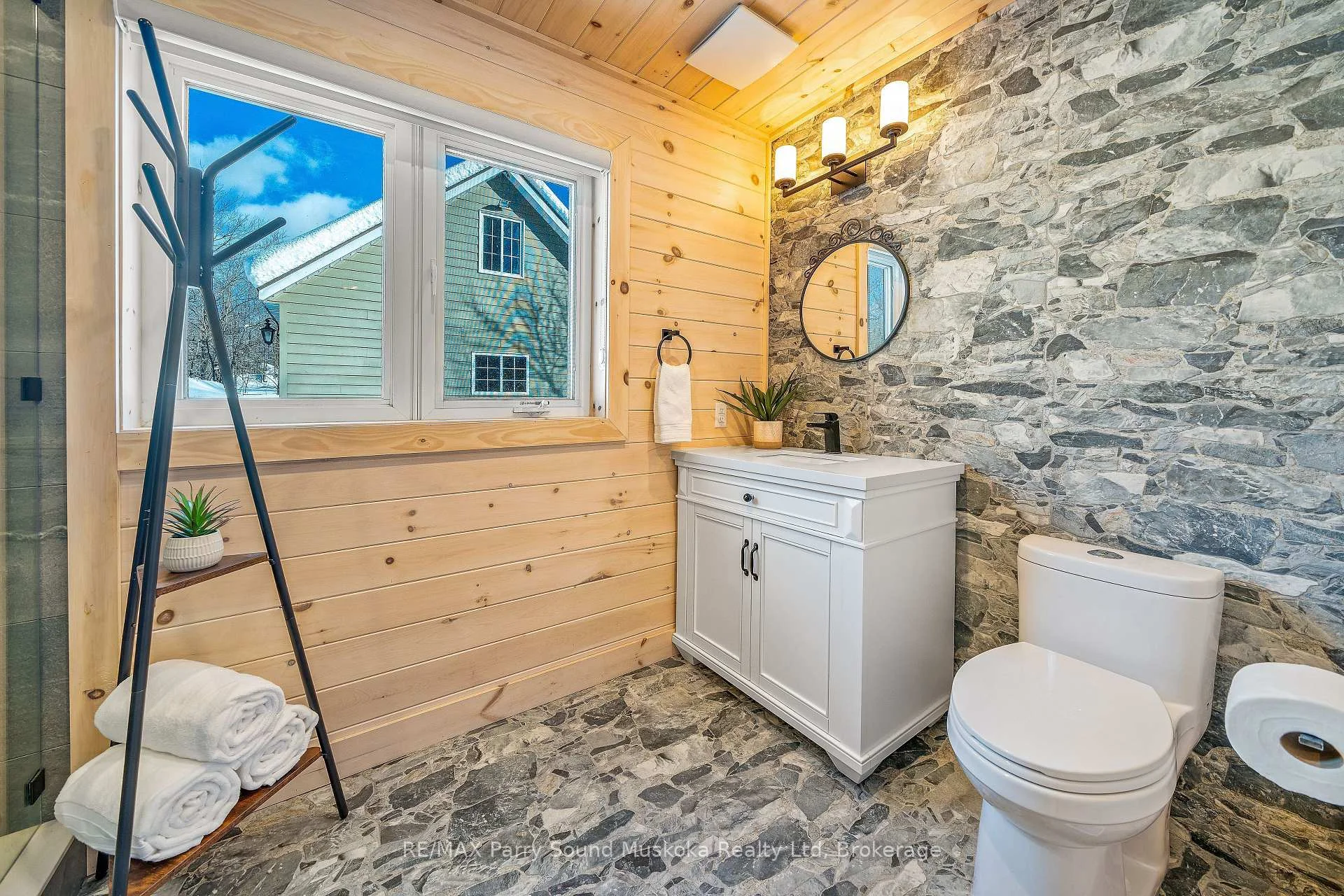 Photo 69 of 587 Centre Road, McKellar — HOMEH