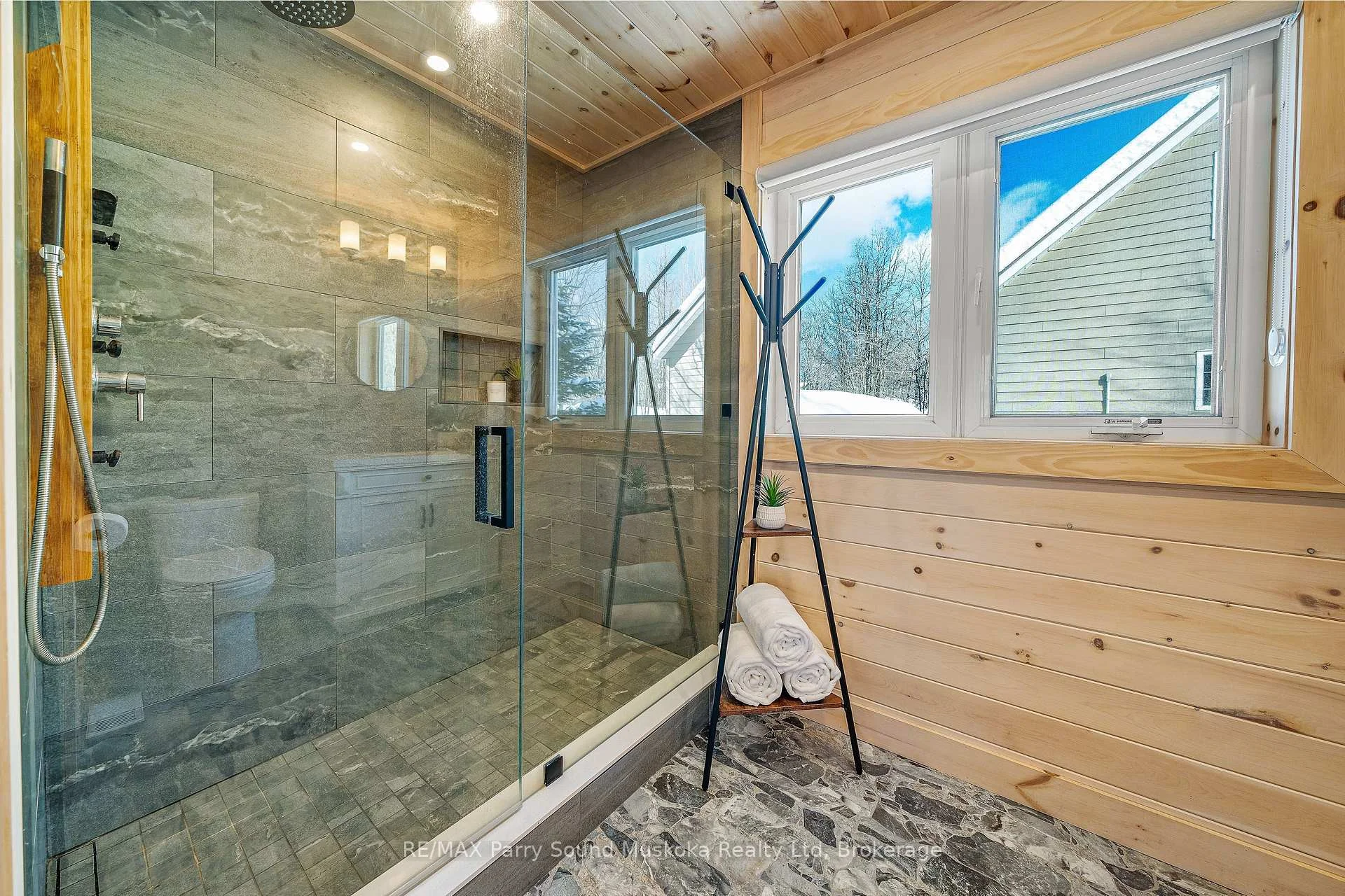 Photo 71 of 587 Centre Road, McKellar — HOMEH