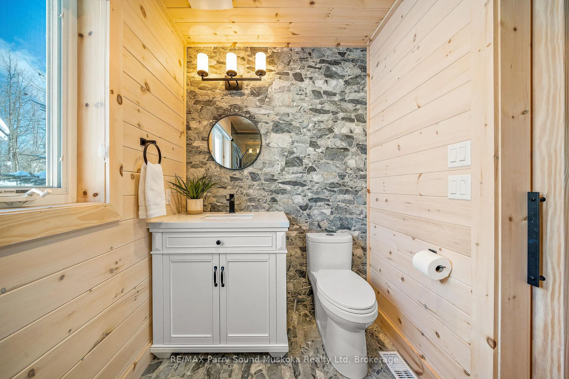 Photo 73 of 587 Centre Road, McKellar — HOMEH