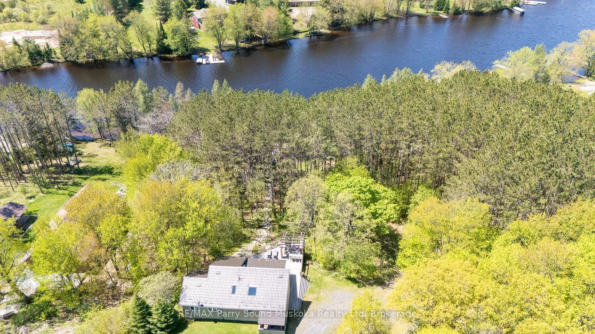 Photo 85 of 587 Centre Road, McKellar — HOMEH