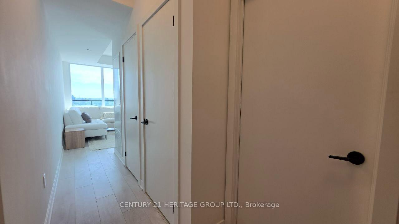 Photo 10 of Unit 2611, 127 Broadway Avenue S, Toronto, Mount Pleasant West — HOMEH