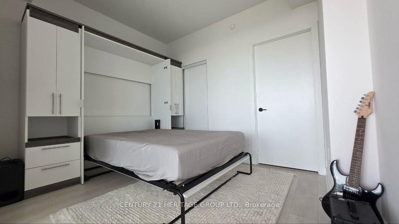 Photo 6 of Unit 2611, 127 Broadway Avenue S, Toronto, Mount Pleasant West — HOMEH