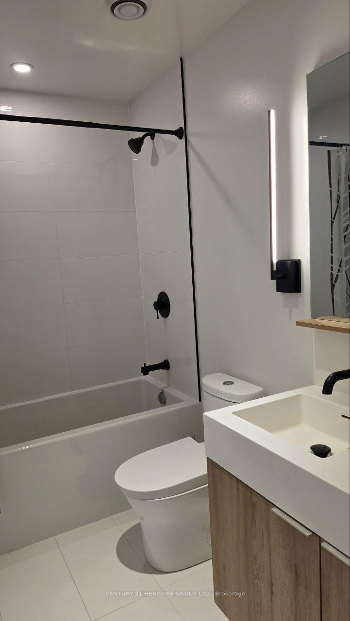 Photo 9 of Unit 2611, 127 Broadway Avenue S, Toronto, Mount Pleasant West — HOMEH