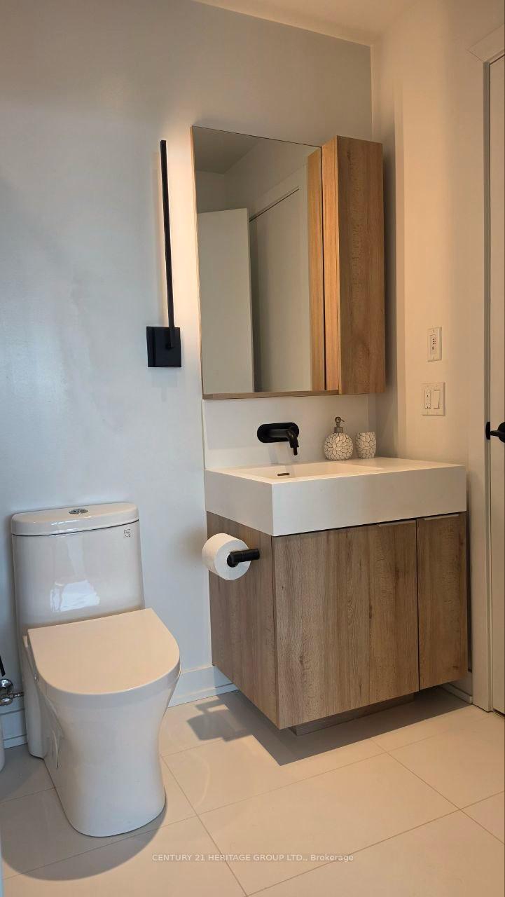 Photo 8 of Unit 2611, 127 Broadway Avenue S, Toronto, Mount Pleasant West — HOMEH