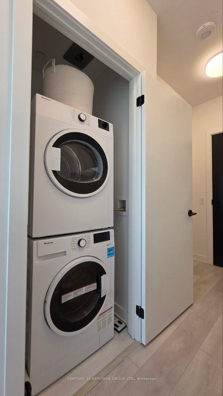 Photo 12 of Unit 2611, 127 Broadway Avenue S, Toronto, Mount Pleasant West — HOMEH