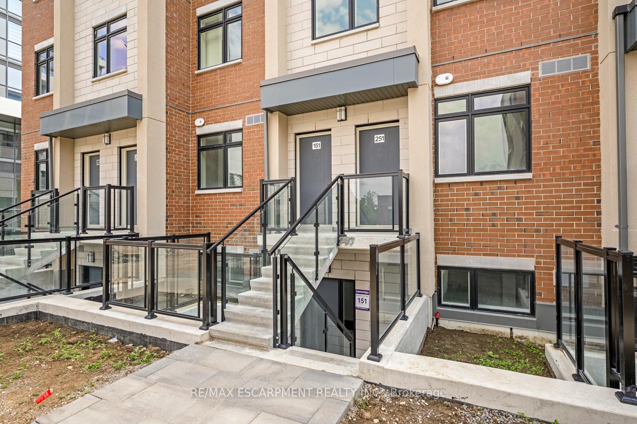 Photo 4 of Unit 251, 1075 Douglas McCurdy Common, Mississauga, Lakeview — HOMEH