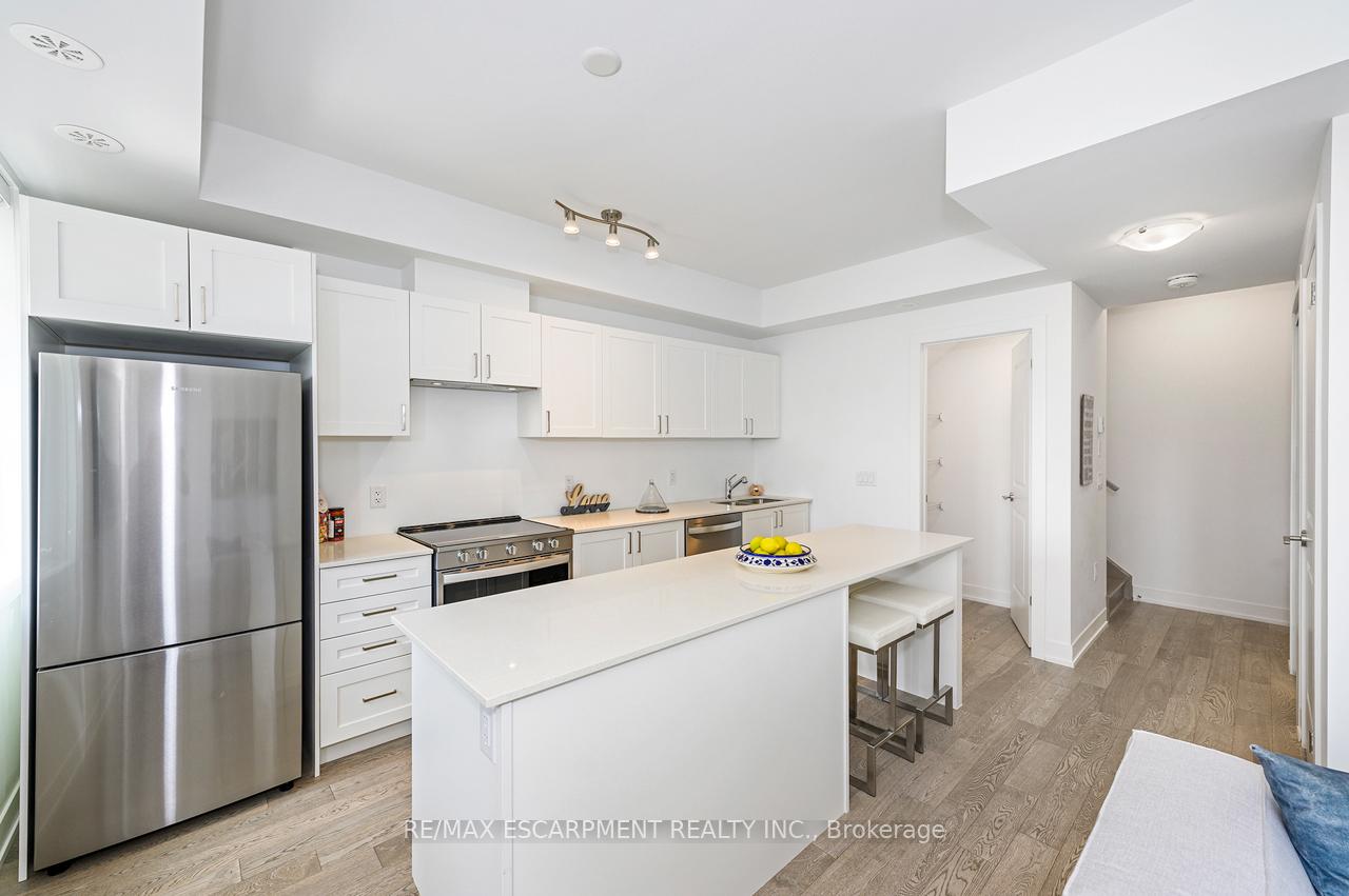 Photo 6 of Unit 251, 1075 Douglas McCurdy Common, Mississauga, Lakeview — HOMEH