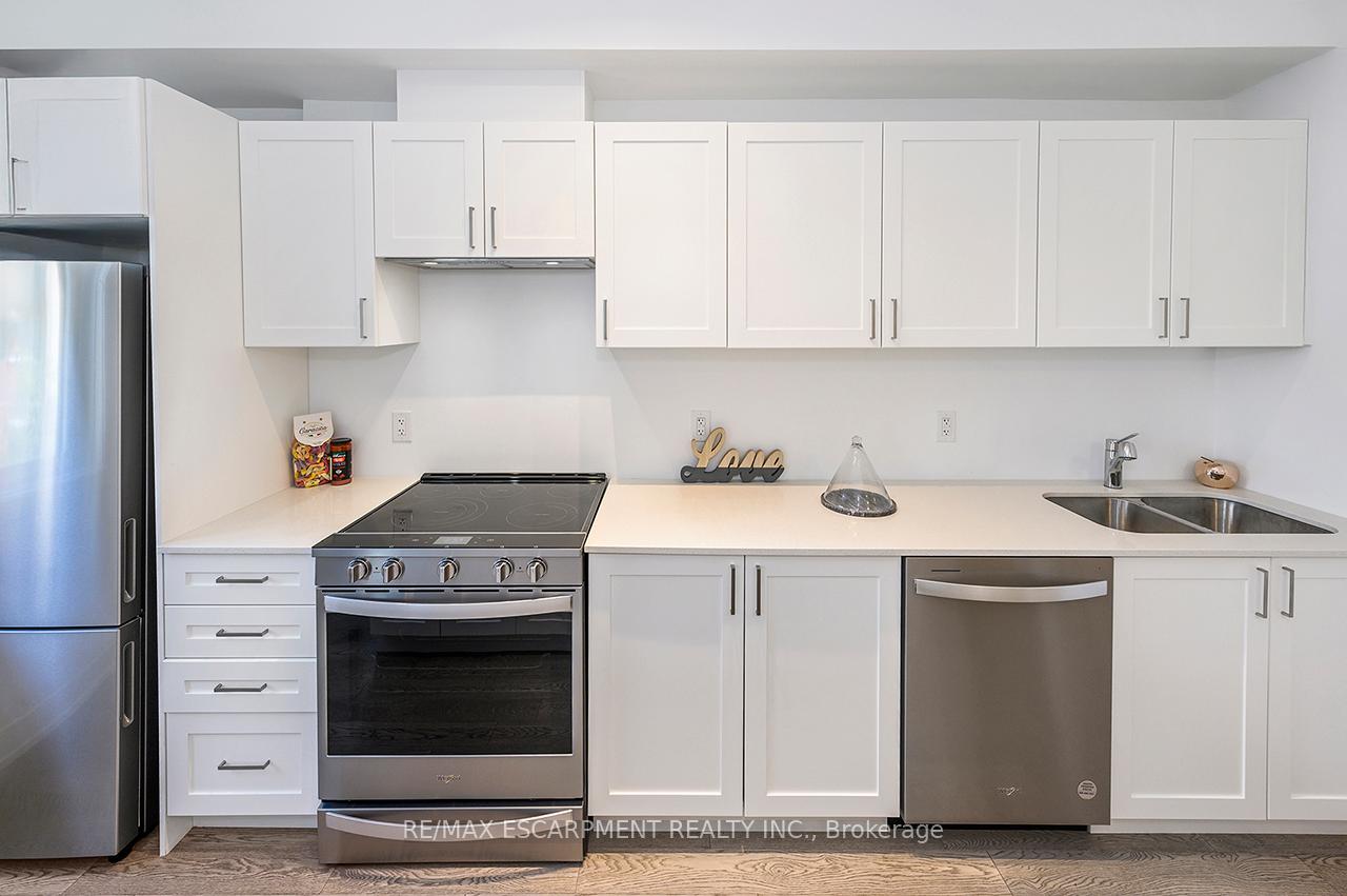 Photo 11 of Unit 251, 1075 Douglas McCurdy Common, Mississauga, Lakeview — HOMEH