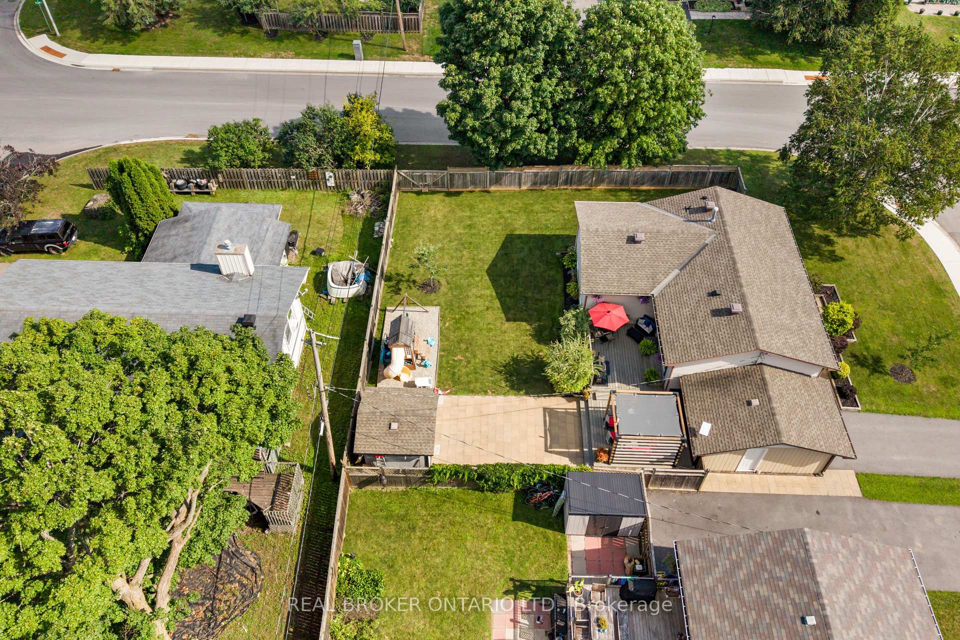 Photo 3 of 243 Grant Street, Carleton Place, Carleton Place — HOMEH