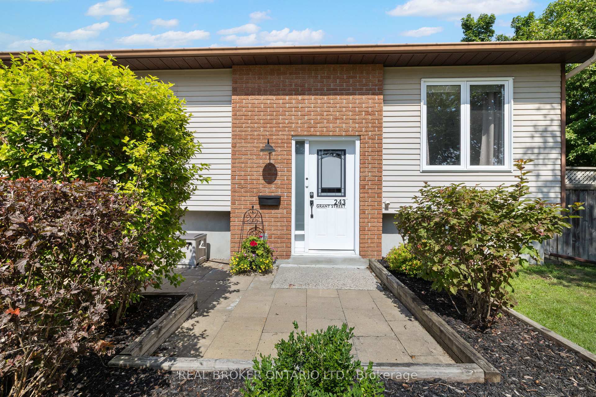 Photo 5 of 243 Grant Street, Carleton Place, Carleton Place — HOMEH