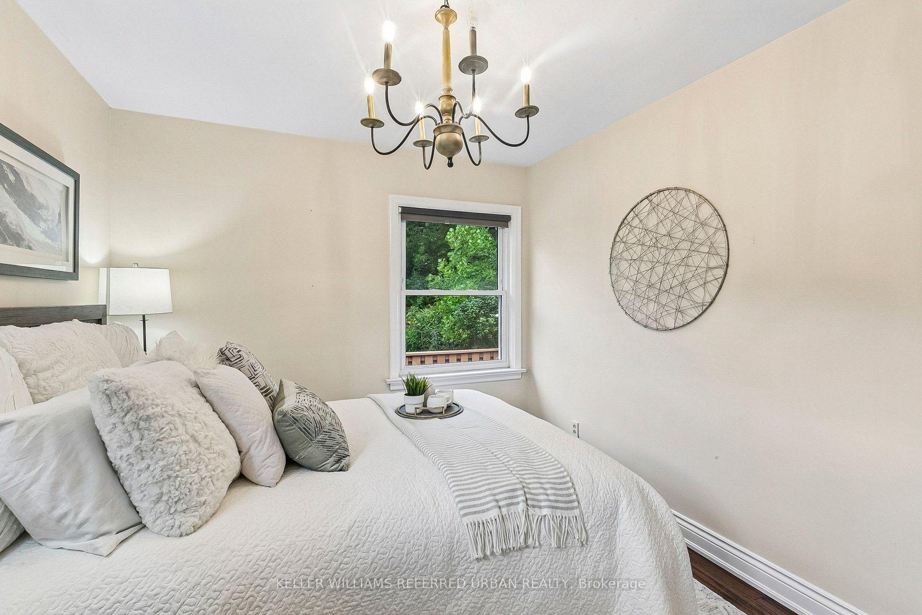 Photo 35 of 36 Vernadale Crescent, Scarborough, Clairlea-Birchmount — HOMEH