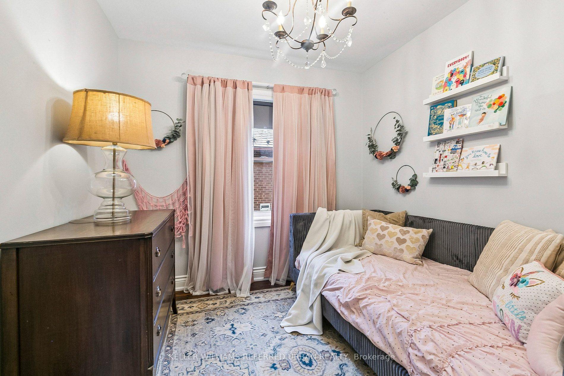 Photo 38 of 36 Vernadale Crescent, Scarborough, Clairlea-Birchmount — HOMEH