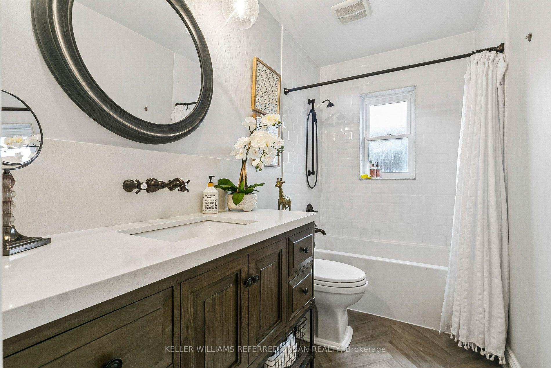 Photo 42 of 36 Vernadale Crescent, Scarborough, Clairlea-Birchmount — HOMEH