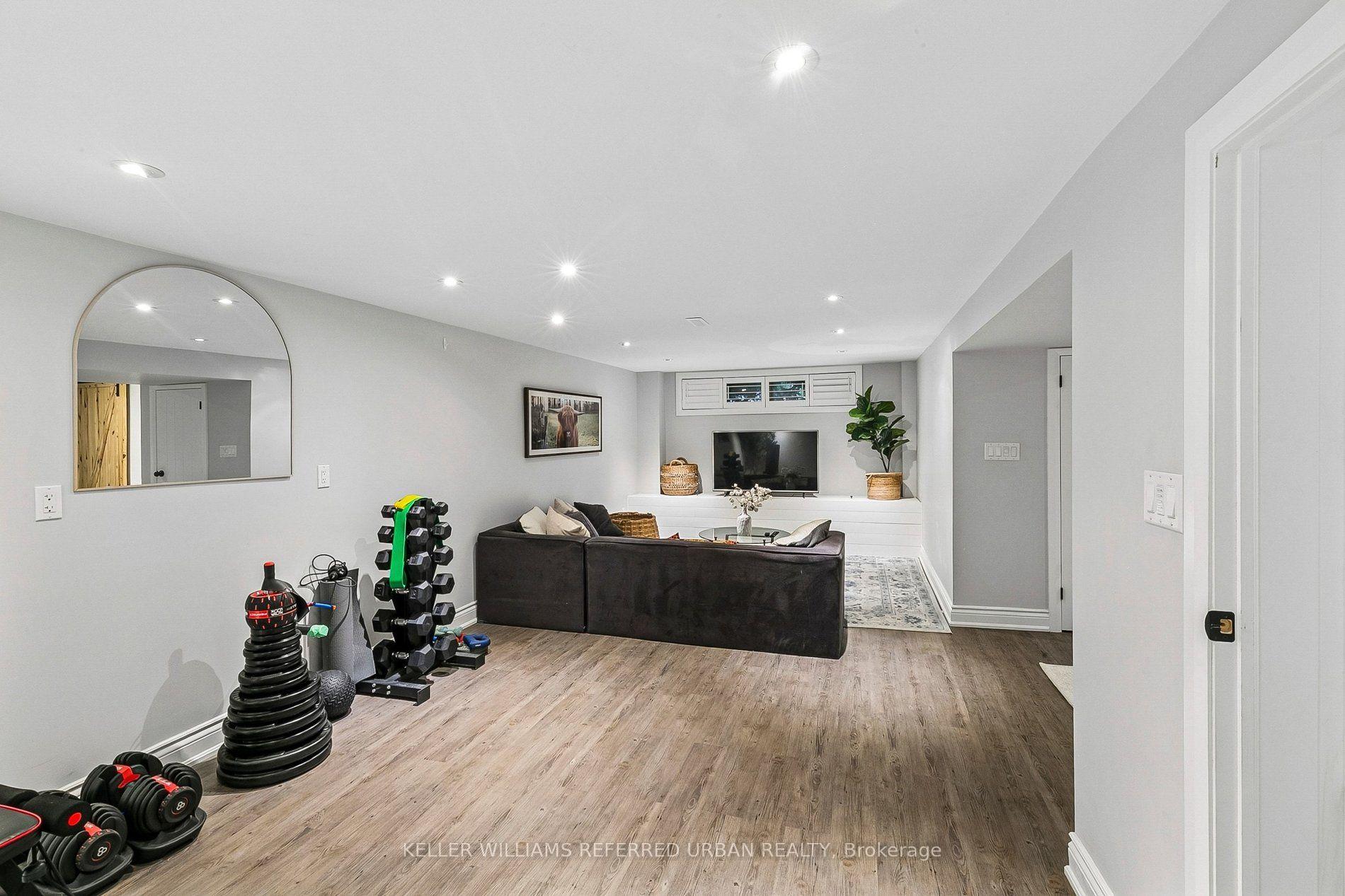 Photo 47 of 36 Vernadale Crescent, Scarborough, Clairlea-Birchmount — HOMEH