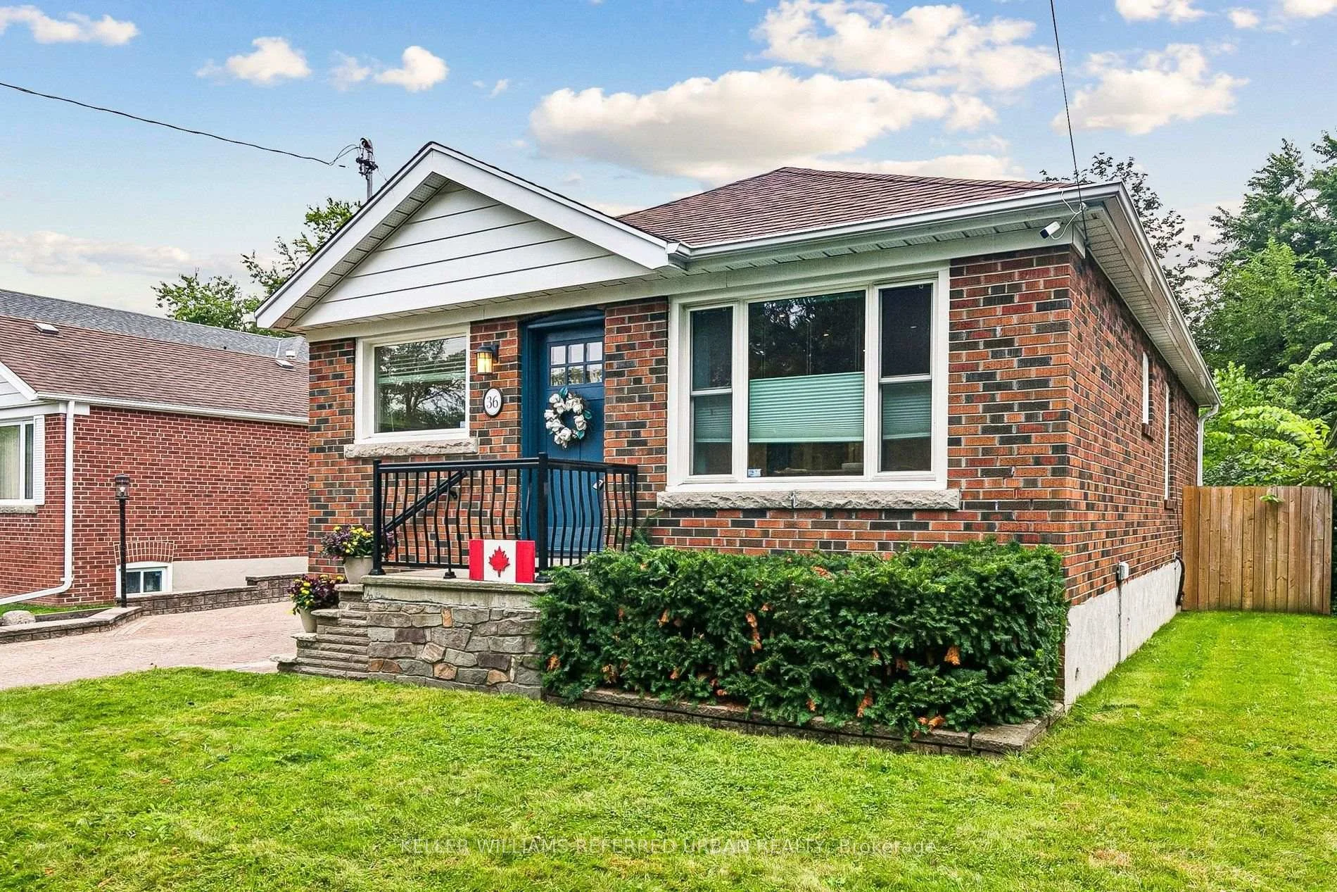 Photo 7 of 36 Vernadale Crescent, Scarborough, Clairlea-Birchmount — HOMEH