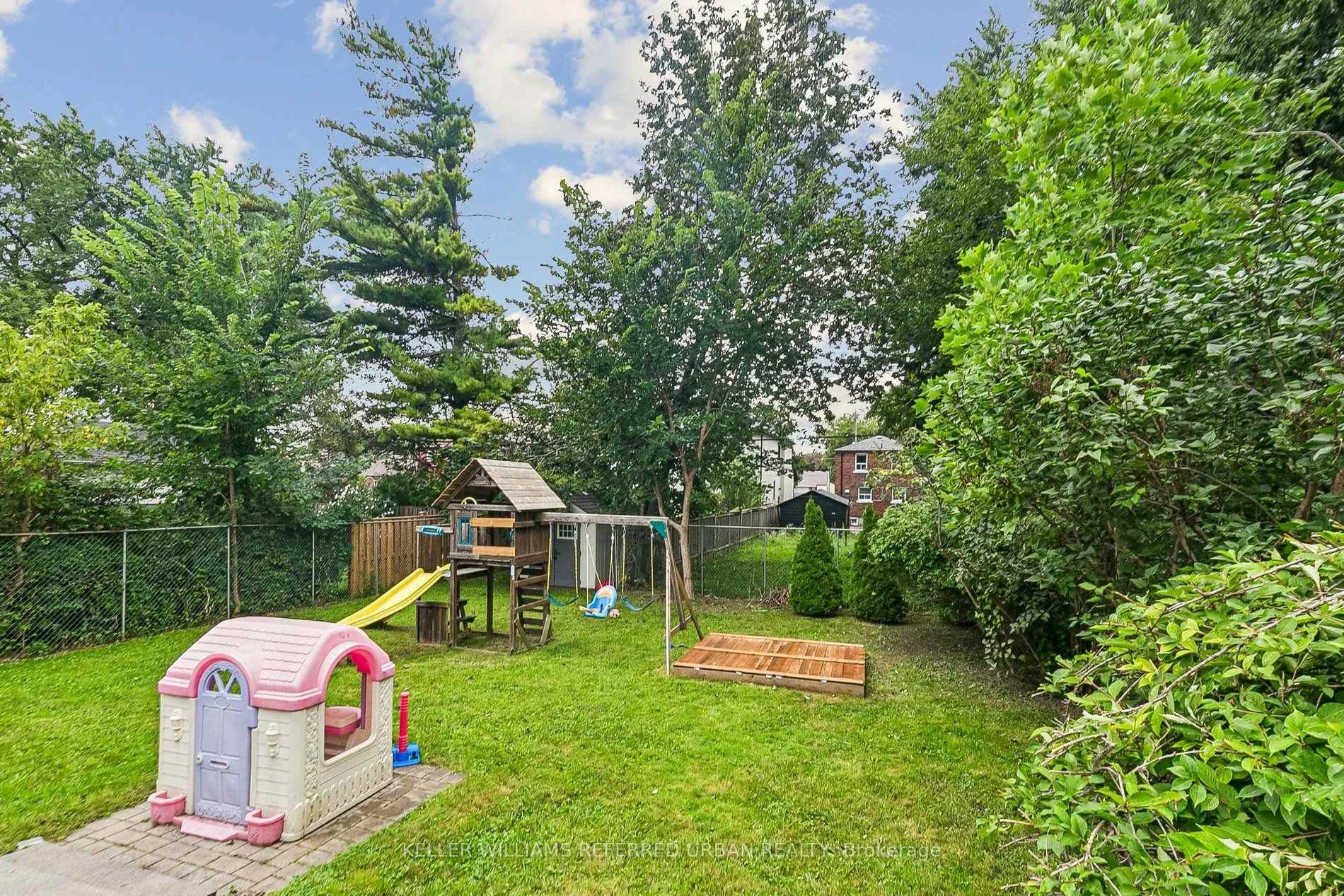 Photo 63 of 36 Vernadale Crescent, Scarborough, Clairlea-Birchmount — HOMEH