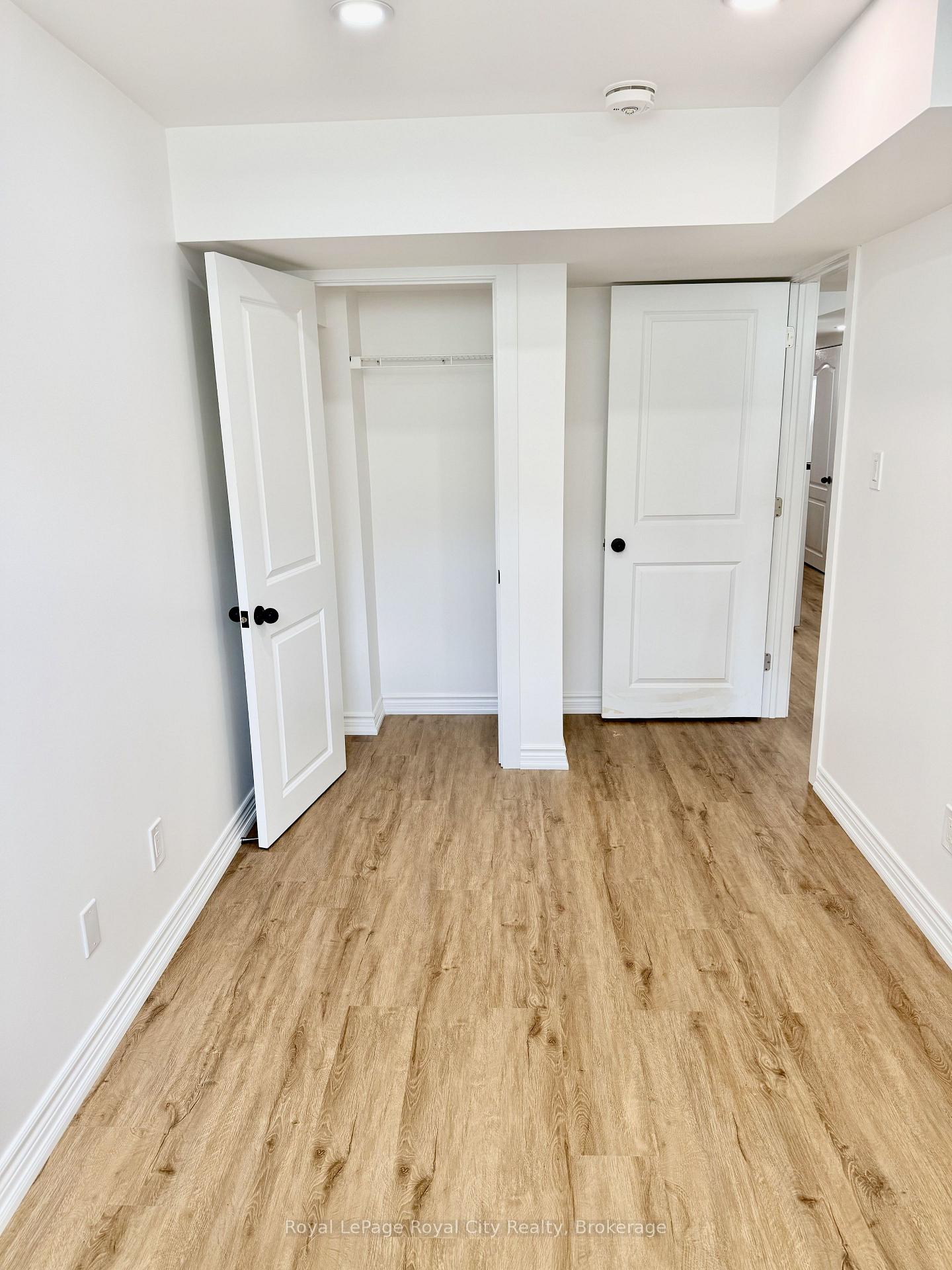 Photo 6 of 34 John Brabson Crescent, Guelph, Kortright East — HOMEH
