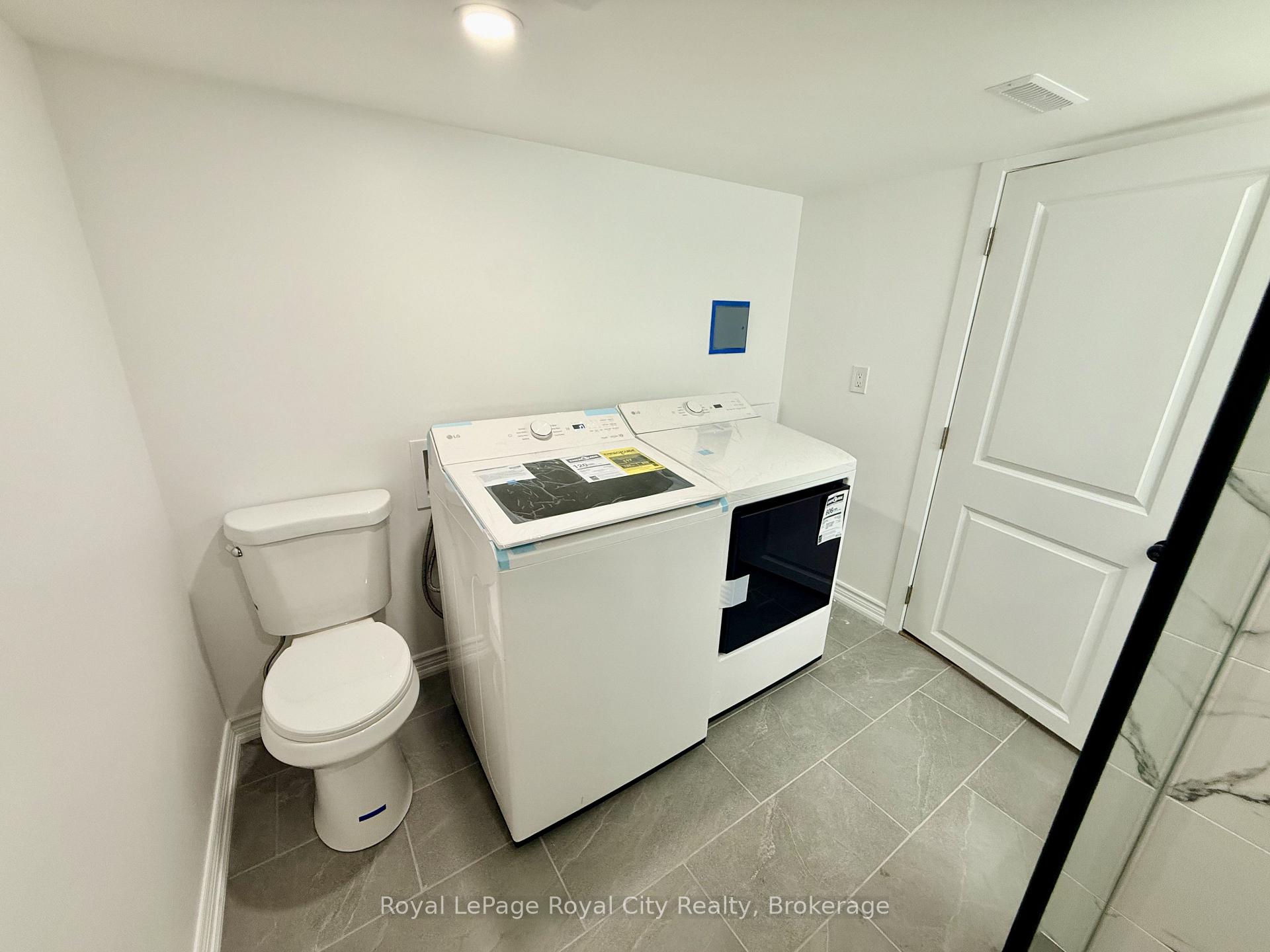 Photo 7 of 34 John Brabson Crescent, Guelph, Kortright East — HOMEH