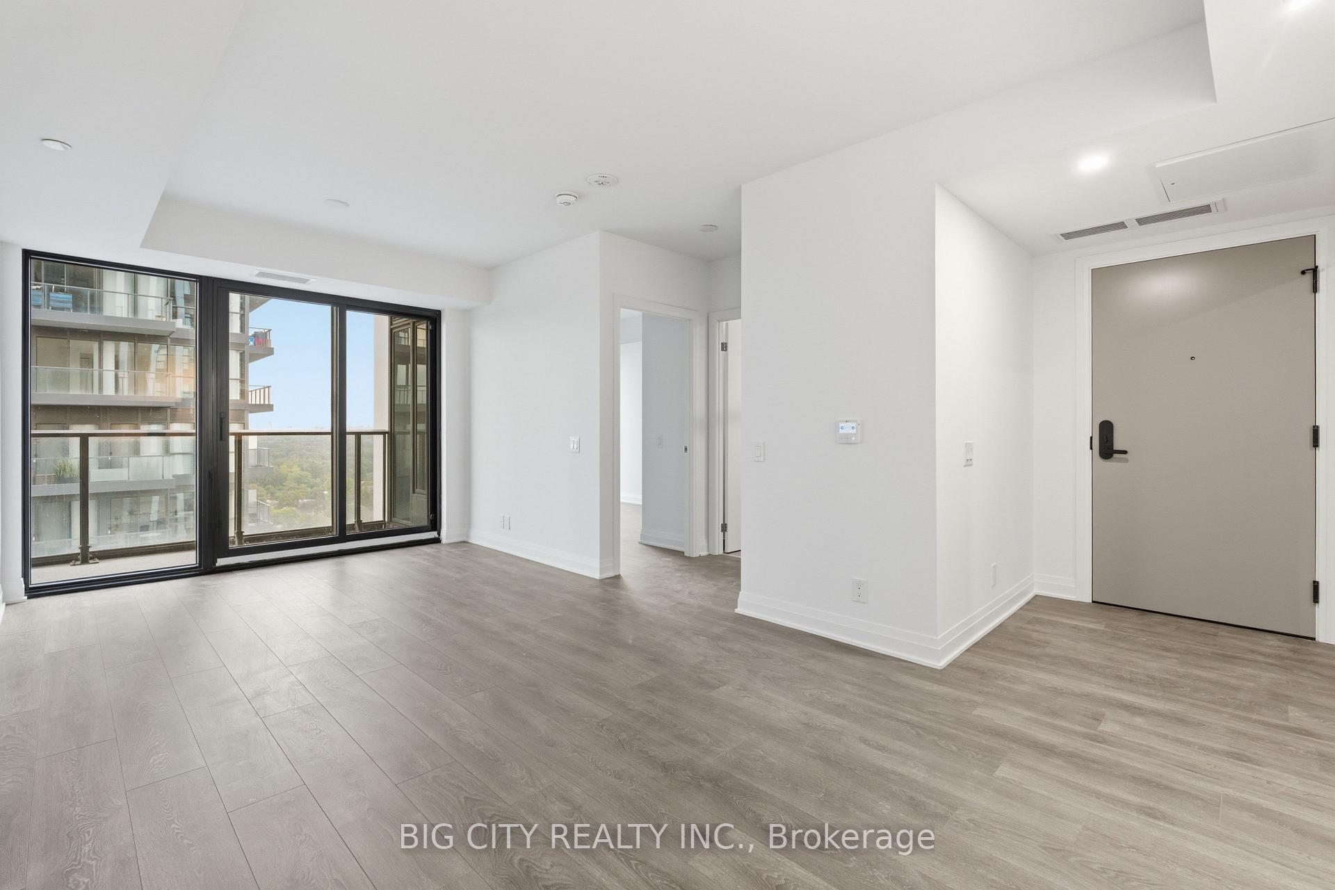 Photo 4 of Unit 1606, 25 Frederick Todd Way, Toronto, Thorncliffe Park — HOMEH