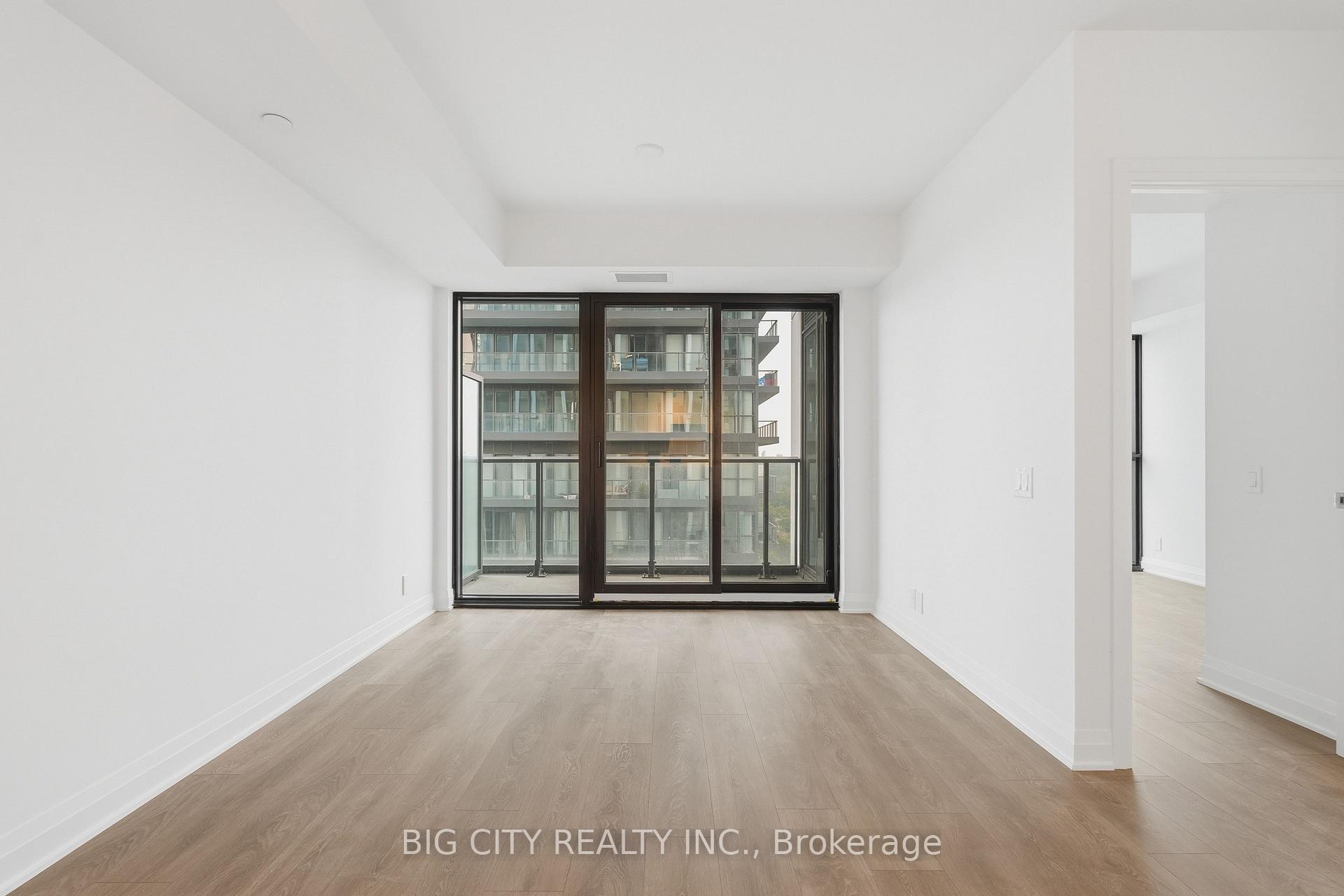 Photo 7 of Unit 1606, 25 Frederick Todd Way, Toronto, Thorncliffe Park — HOMEH