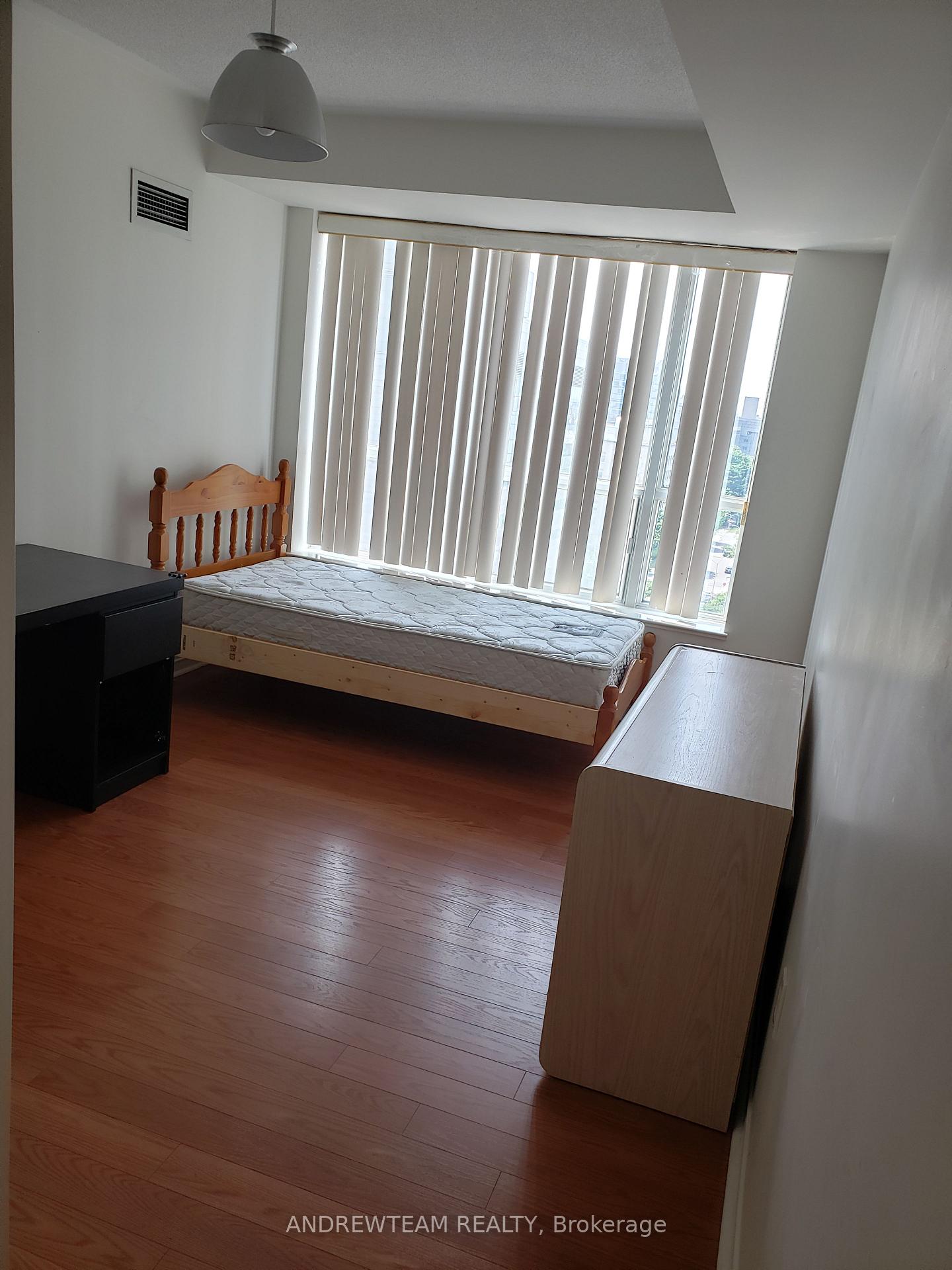 Photo 10 of Unit 1406, 887 Bay Street, Toronto, Bay Street Corridor — HOMEH