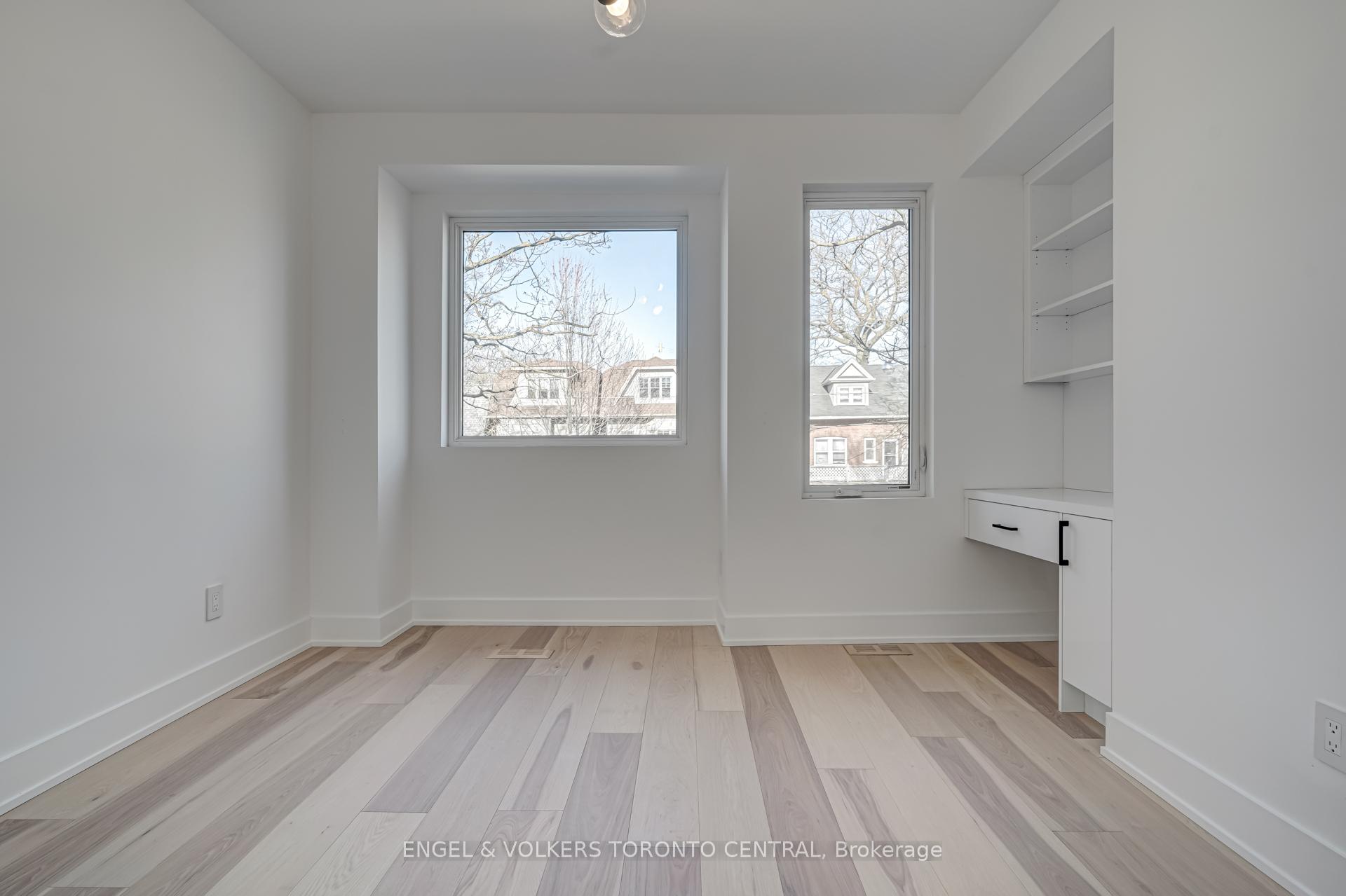 Photo 15 of 230 Willow Avenue, Toronto, The Beaches — HOMEH