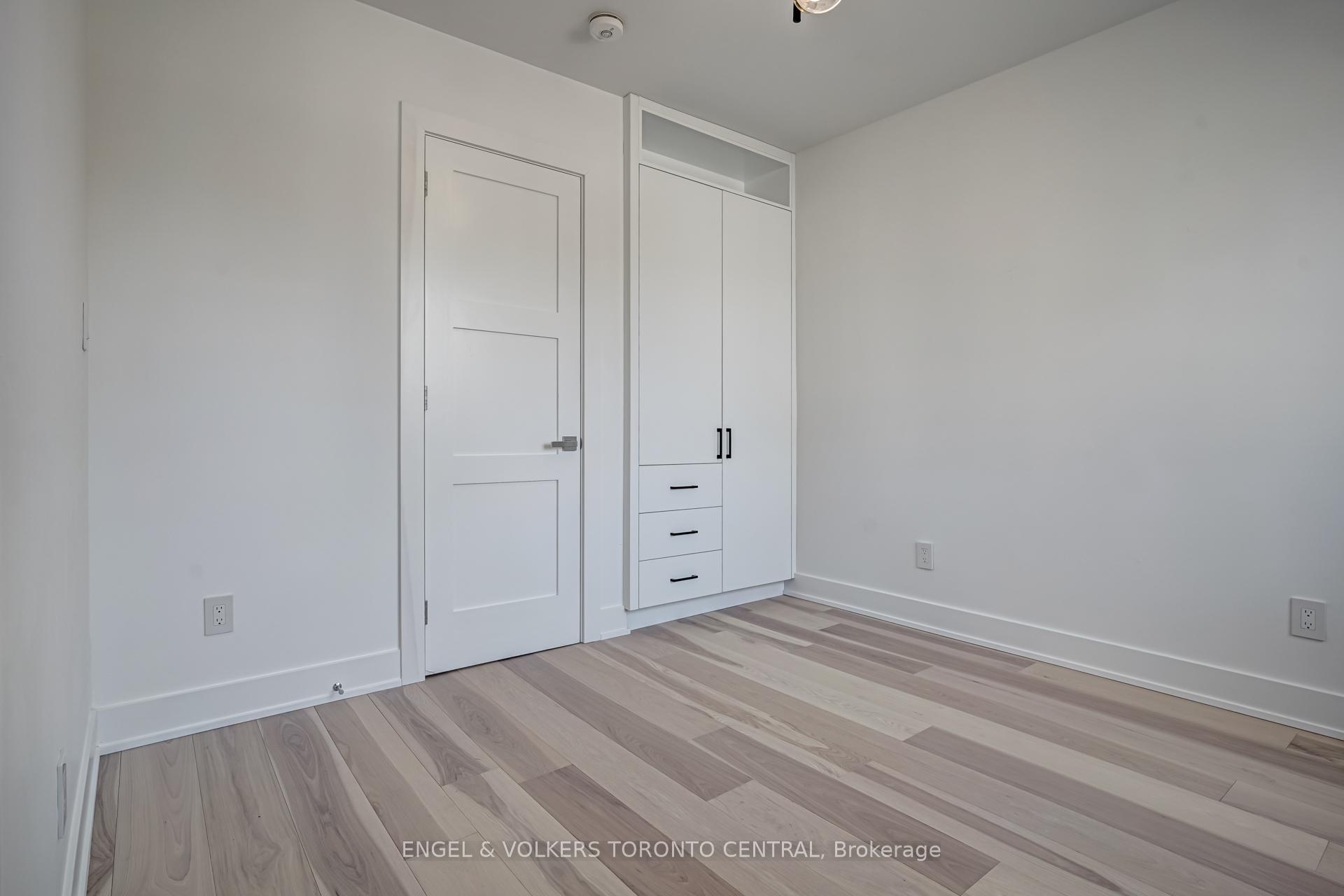 Photo 16 of 230 Willow Avenue, Toronto, The Beaches — HOMEH