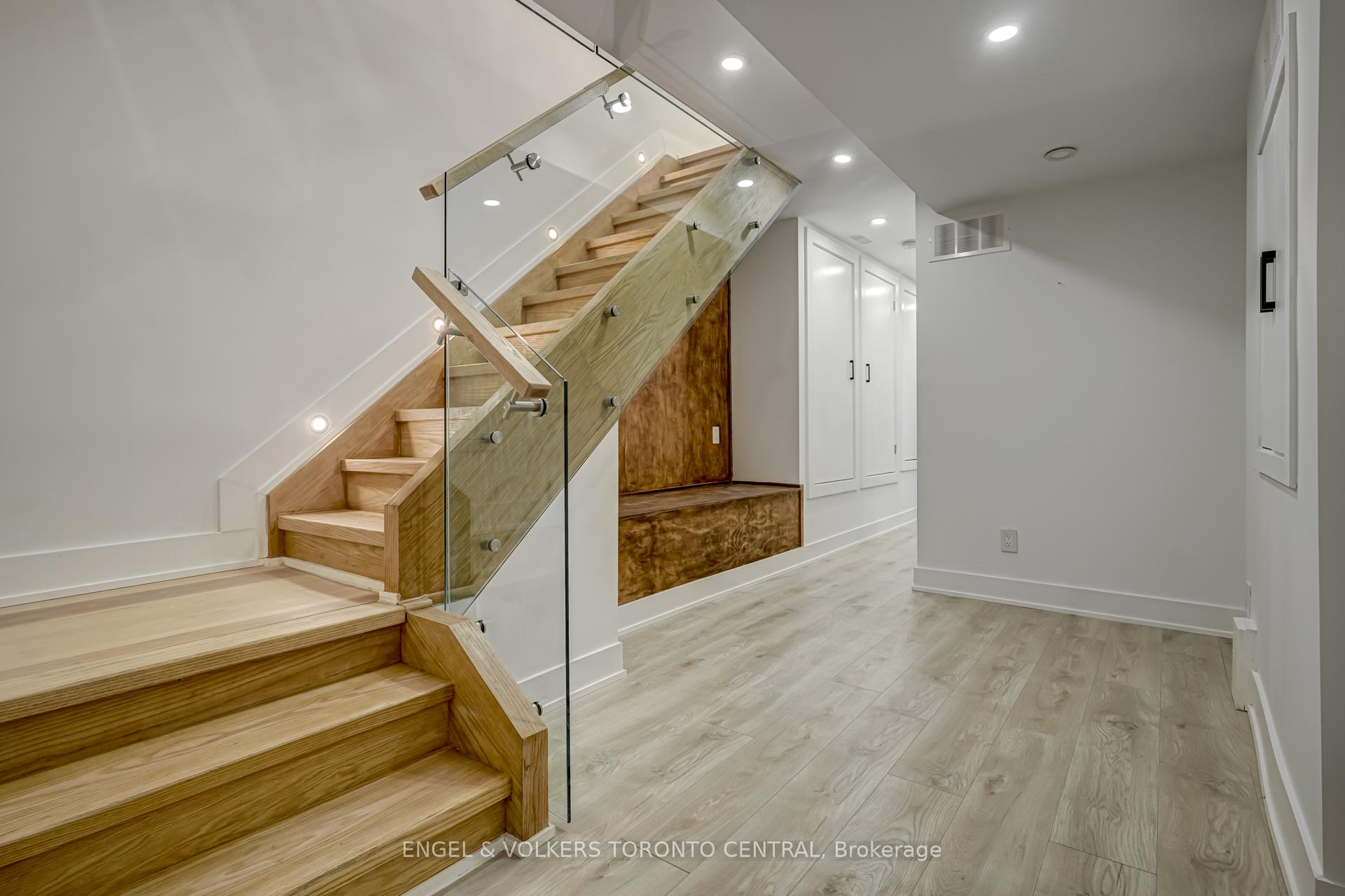 Photo 21 of 230 Willow Avenue, Toronto, The Beaches — HOMEH