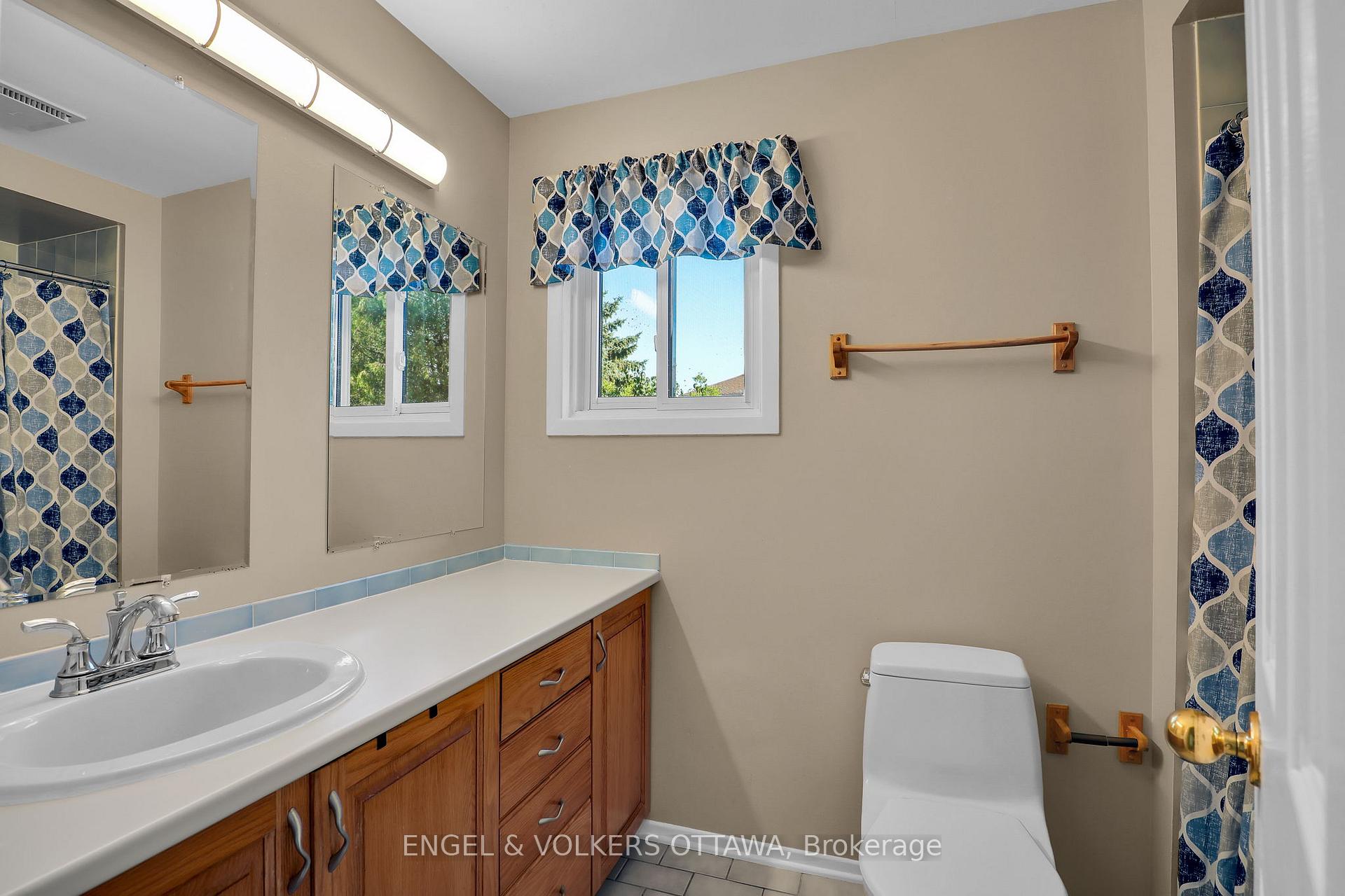Photo 31 of 28 Weybridge Drive, Ottawa, Barrhaven - Cedargrove/Fraserdale — HOMEH