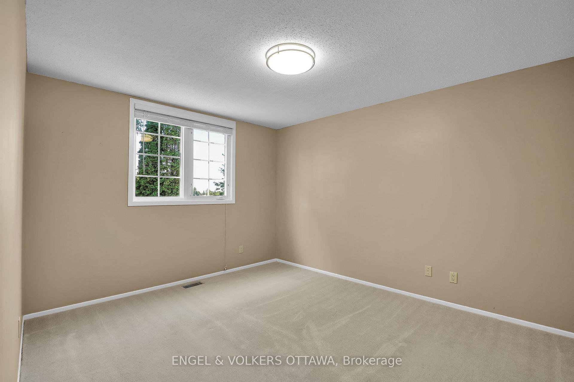 Photo 33 of 28 Weybridge Drive, Ottawa, Barrhaven - Cedargrove/Fraserdale — HOMEH