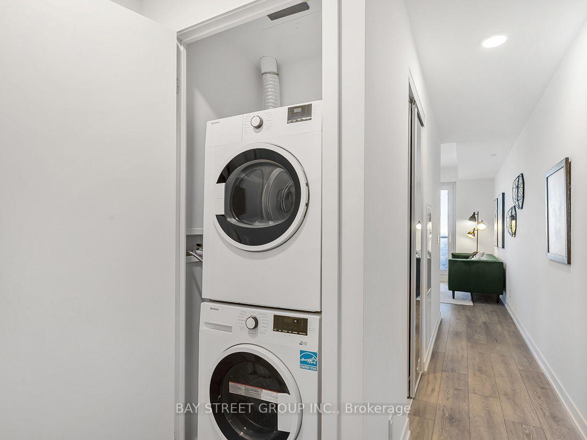 Photo 11 of Unit 1812, 2020 Bathurst Street, Toronto, Humewood-Cedarvale — HOMEH