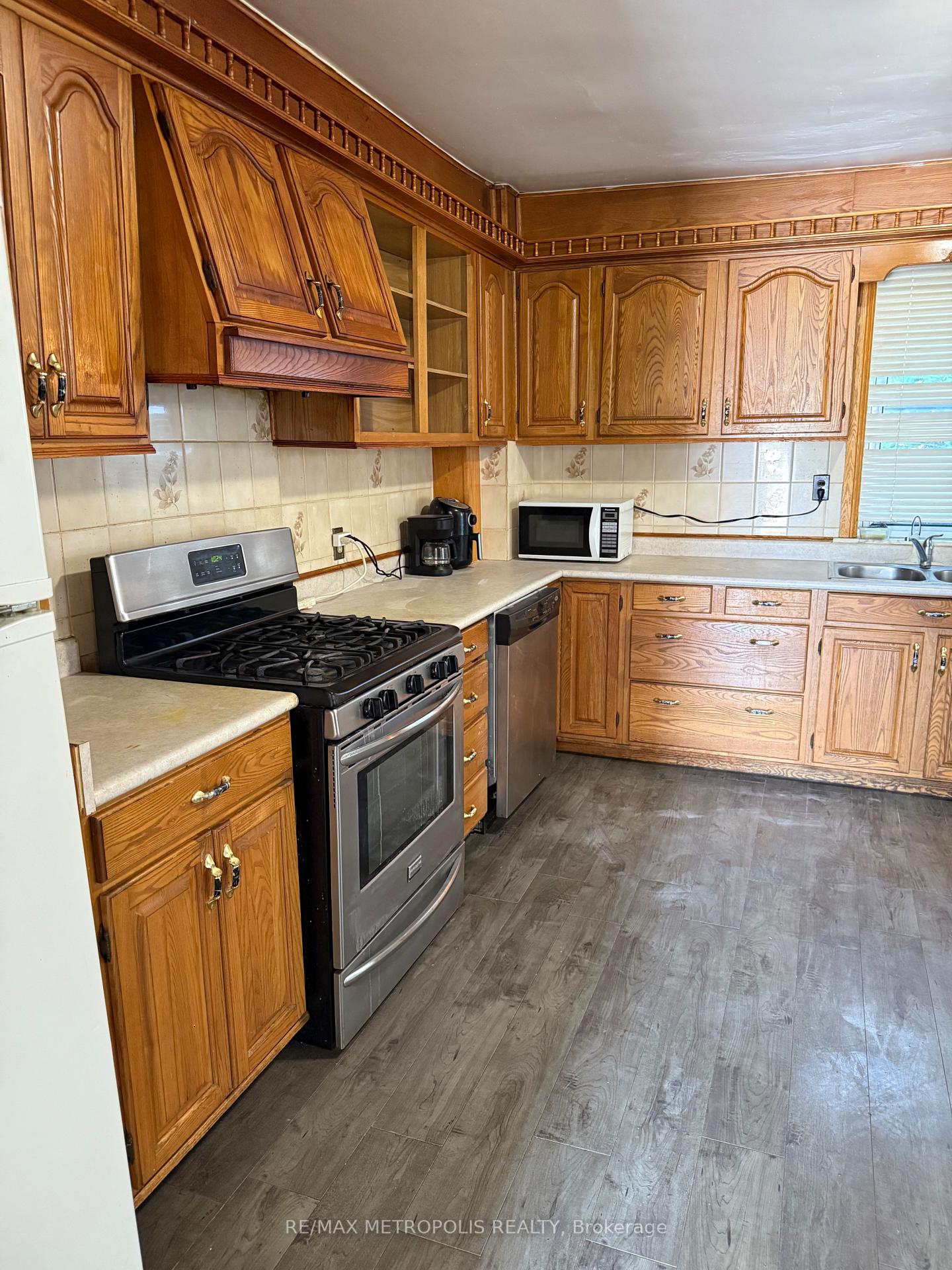 Photo 16 of 175 Celina Street, Oshawa, Central — HOMEH