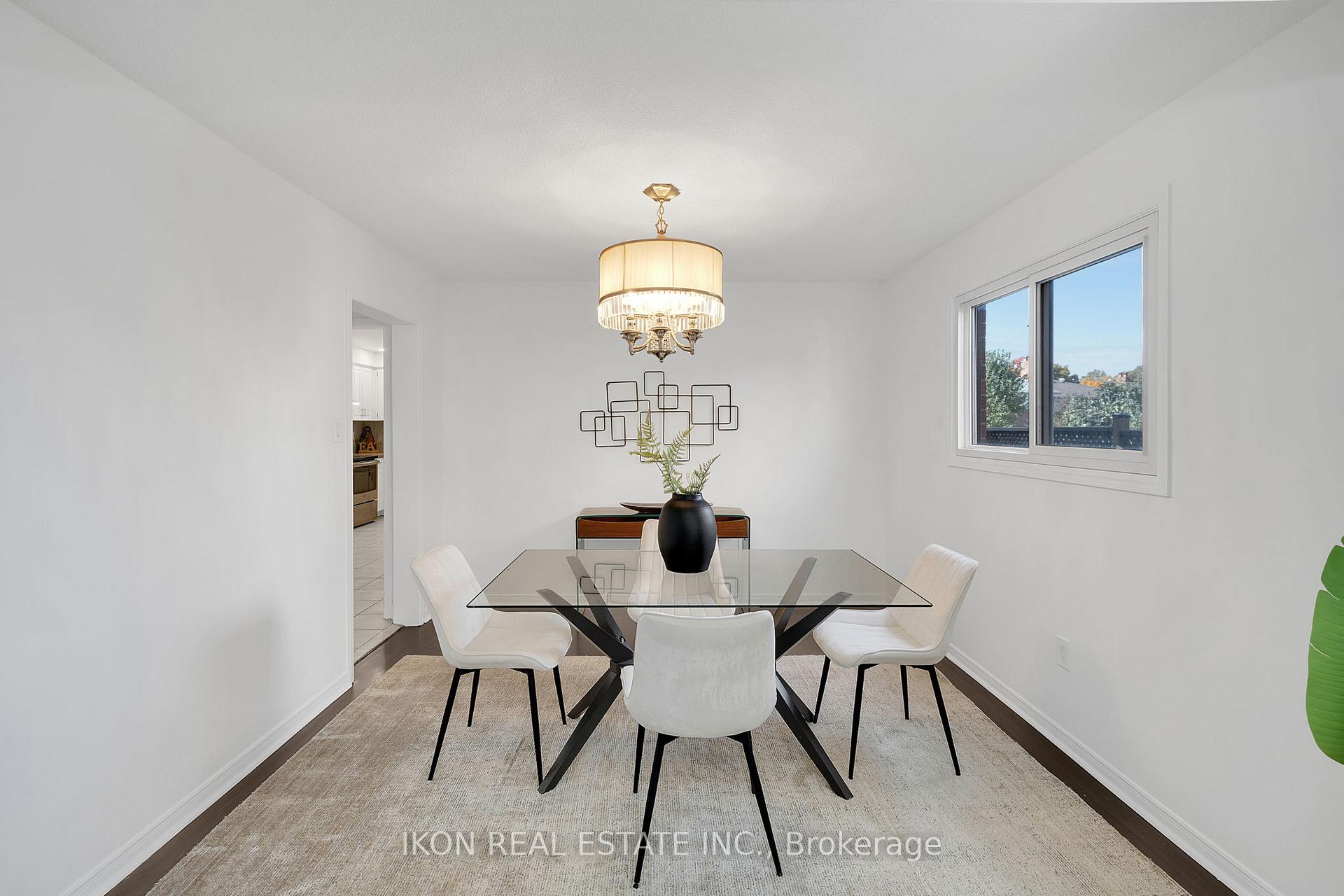 Photo 7 of 182 Tall Grass Trail, Vaughan, East Woodbridge — HOMEH