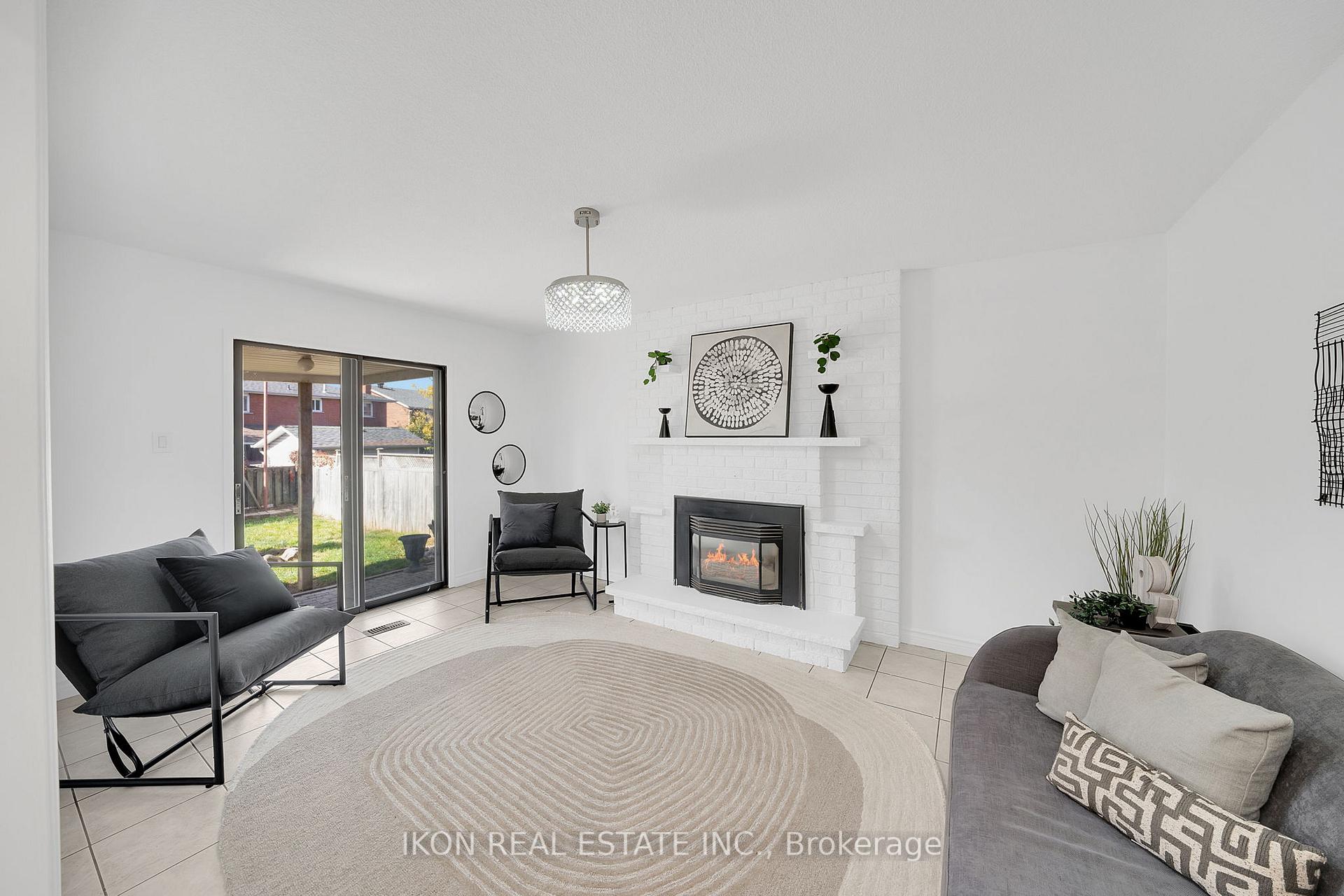 Photo 14 of 182 Tall Grass Trail, Vaughan, East Woodbridge — HOMEH
