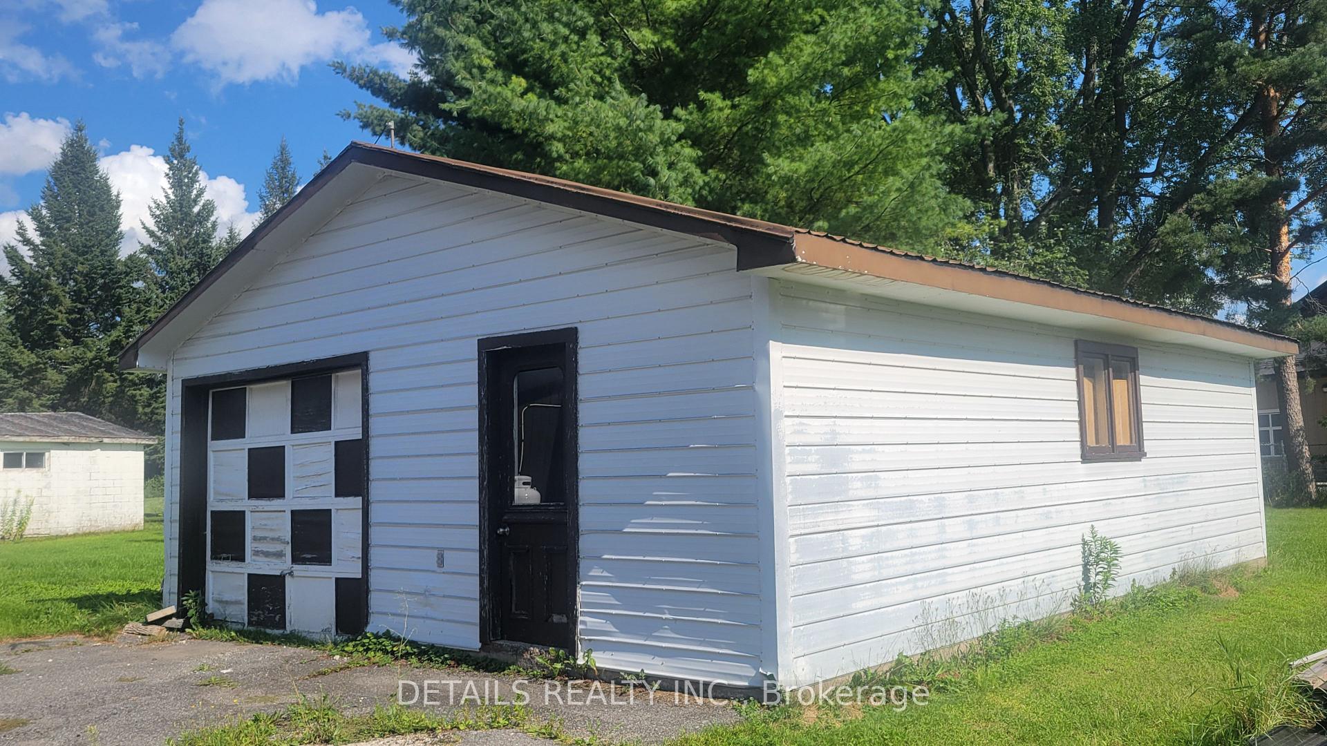 Photo 5 of 6-10 Labrosse Street, North Stormont, Moose Creek — HOMEH