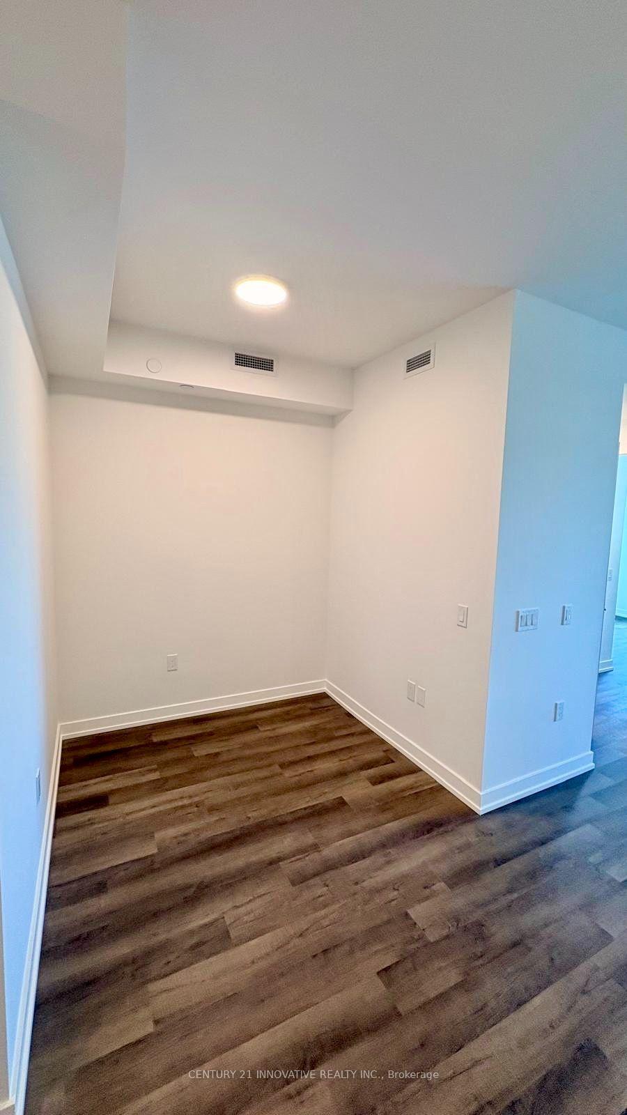Photo 20 of Unit 809, 5 Meadowdale Road, Vaughan, Vaughan Corporate Centre — HOMEH