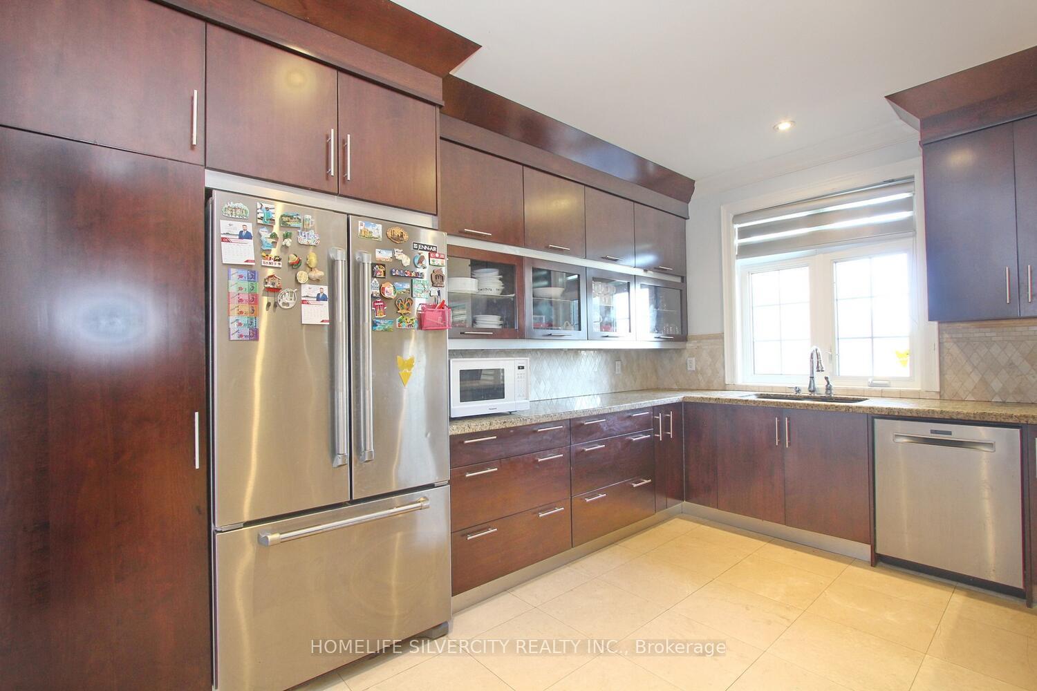Photo 14 of 4 Byng Avenue, Etobicoke, Elms-Old Rexdale — HOMEH