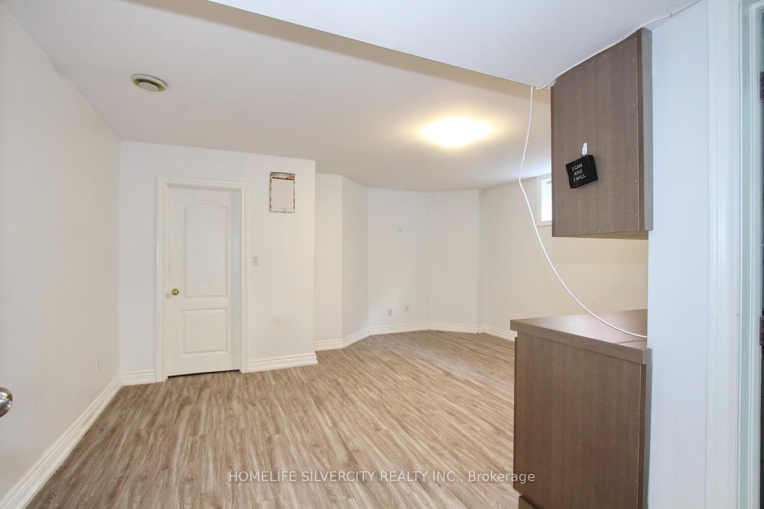 Photo 37 of 4 Byng Avenue, Etobicoke, Elms-Old Rexdale — HOMEH